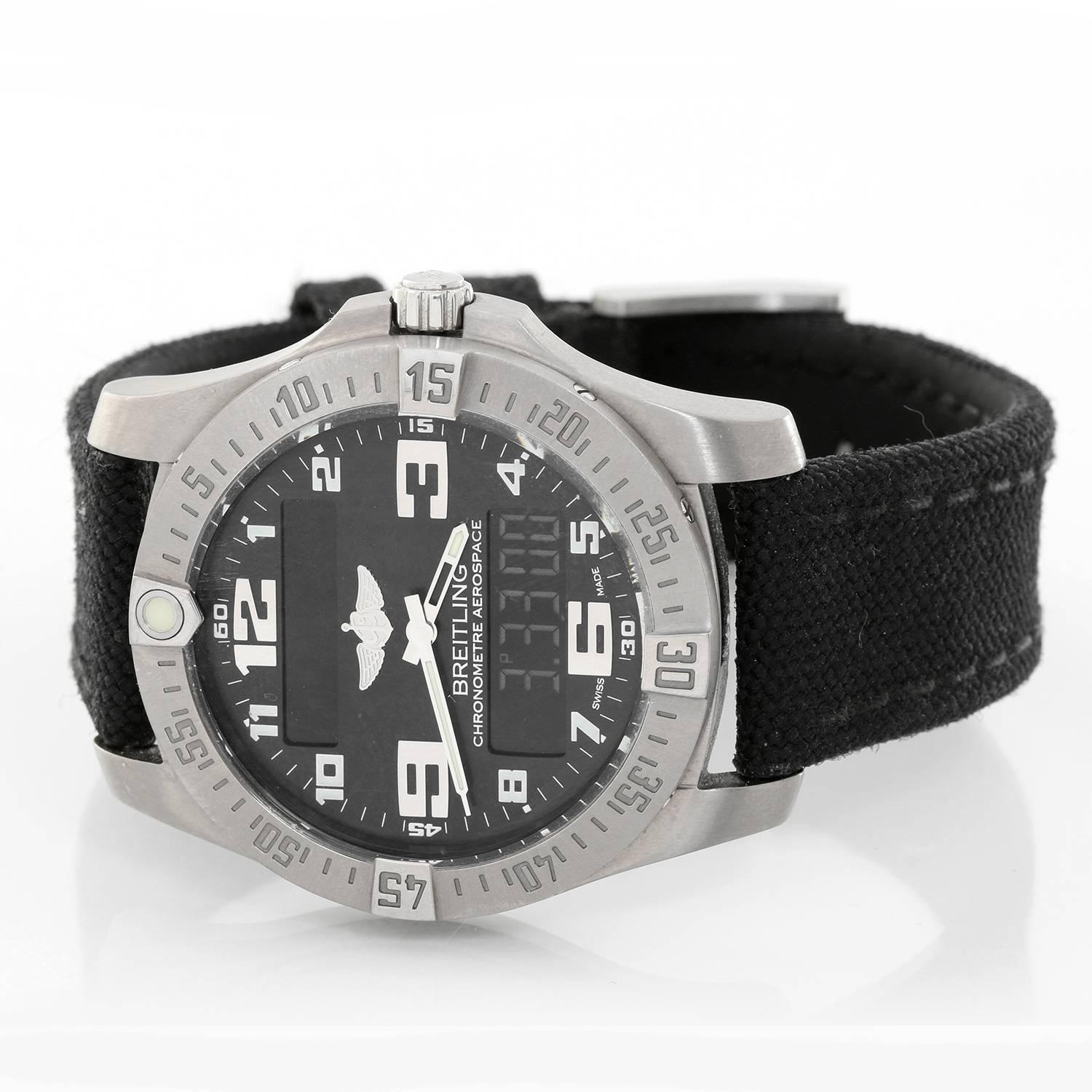 Breitling Titanium Aerospace Avantage Quartz Wristwatch In Excellent Condition In Dallas, TX
