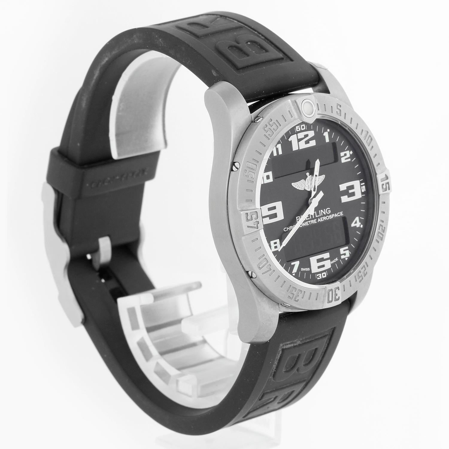 Breitling Aerospace Evo GMT Analog Digitale Titan Herrenuhr E7936310/BC27 1