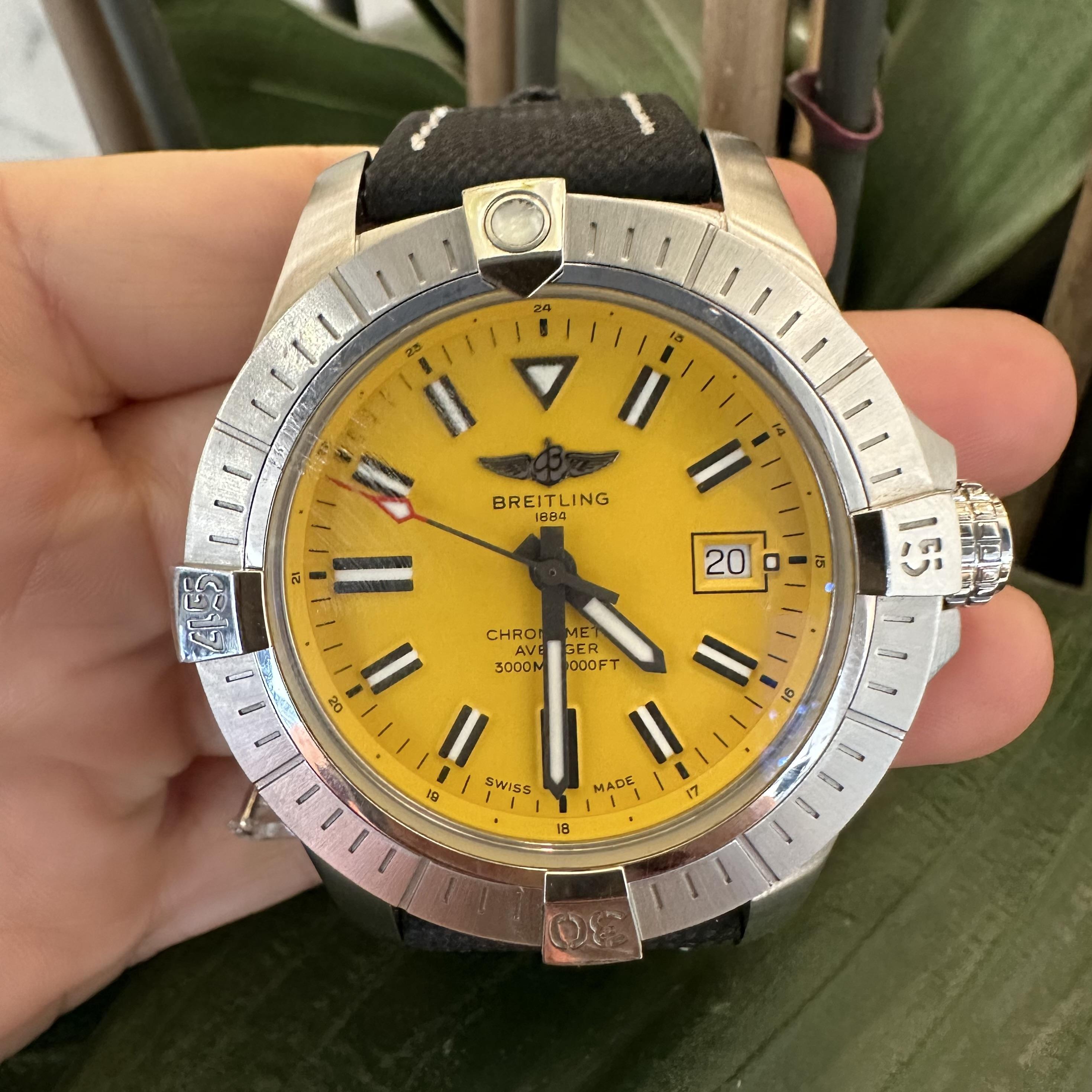 Women's or Men's Breitling Avenger Automatic Seawolf Stainless Steel 45mm Watch For Sale