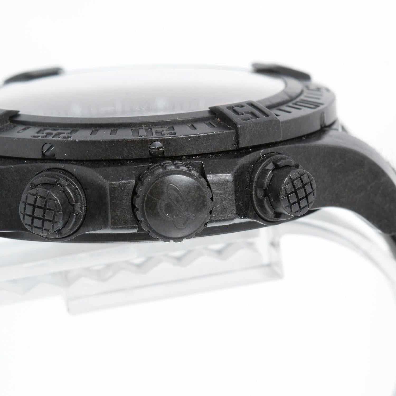 De los hombres Reloj Breitling Avenger Esfera Negra Crono Hombre XB1210