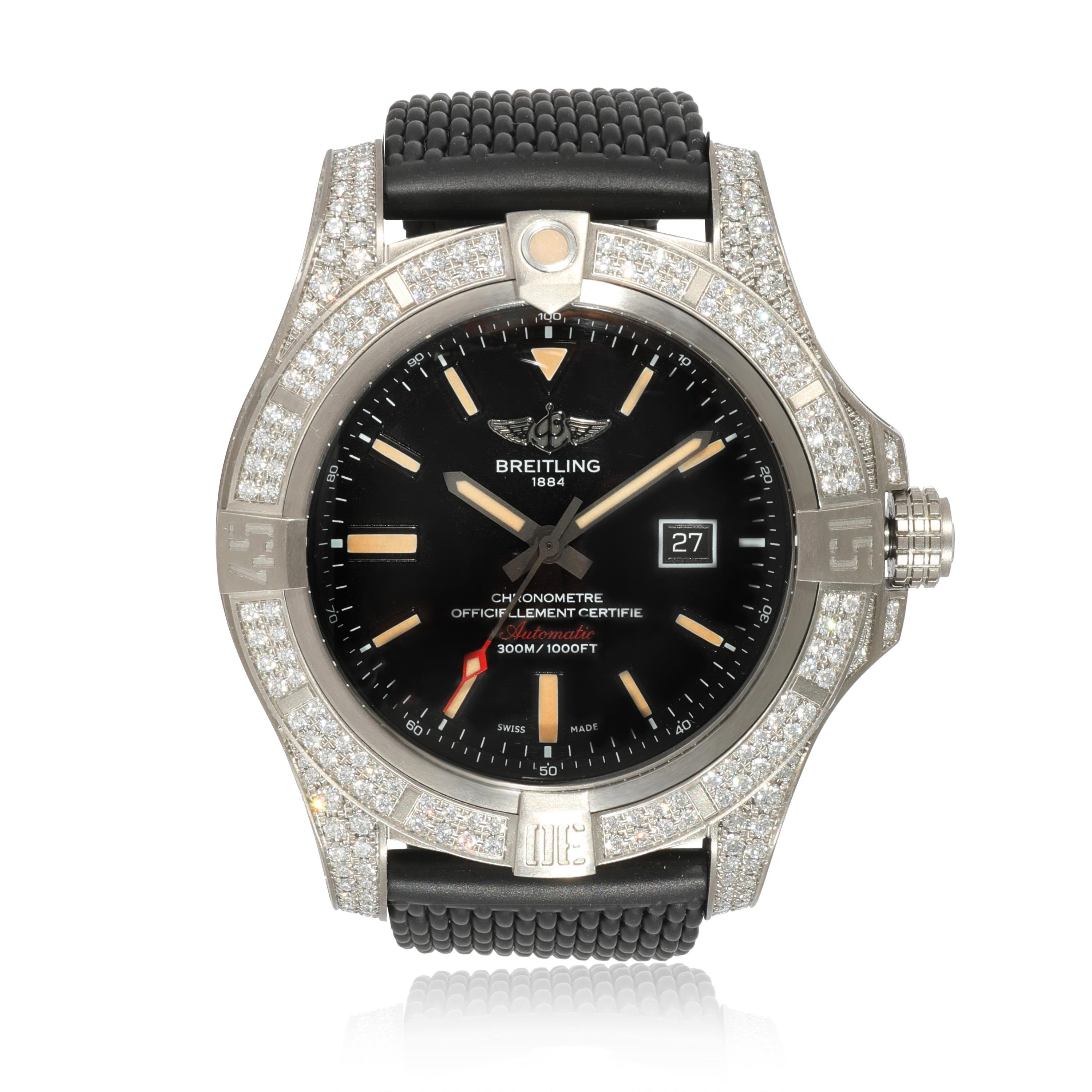 Breitling Avenger Blackbird E1731063 / BD12 Men's Watch in Titanium In Excellent Condition For Sale In New York, NY