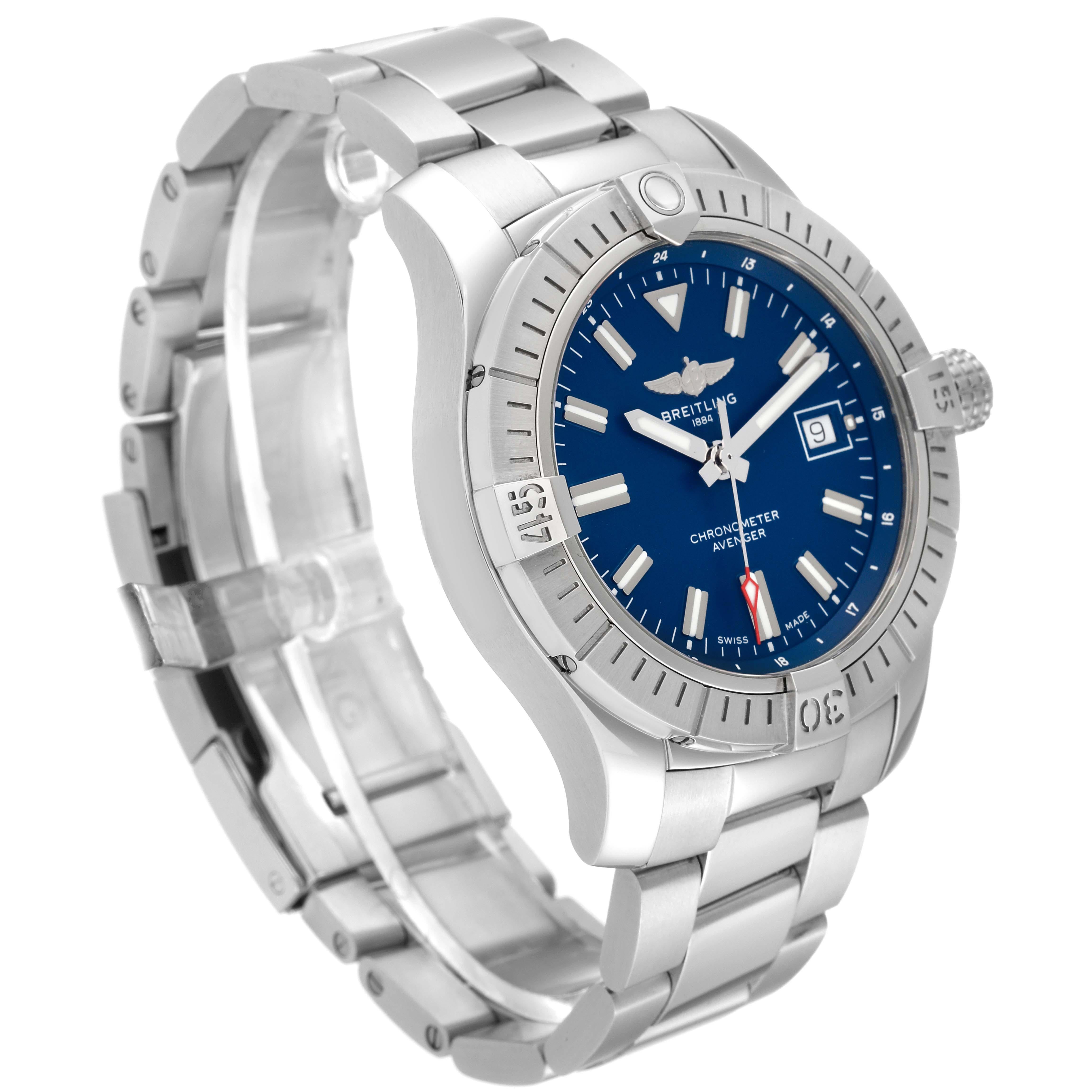 Breitling Avenger Blue Dial Stainless Steel Mens Watch A17318 Box Card In Excellent Condition For Sale In Atlanta, GA