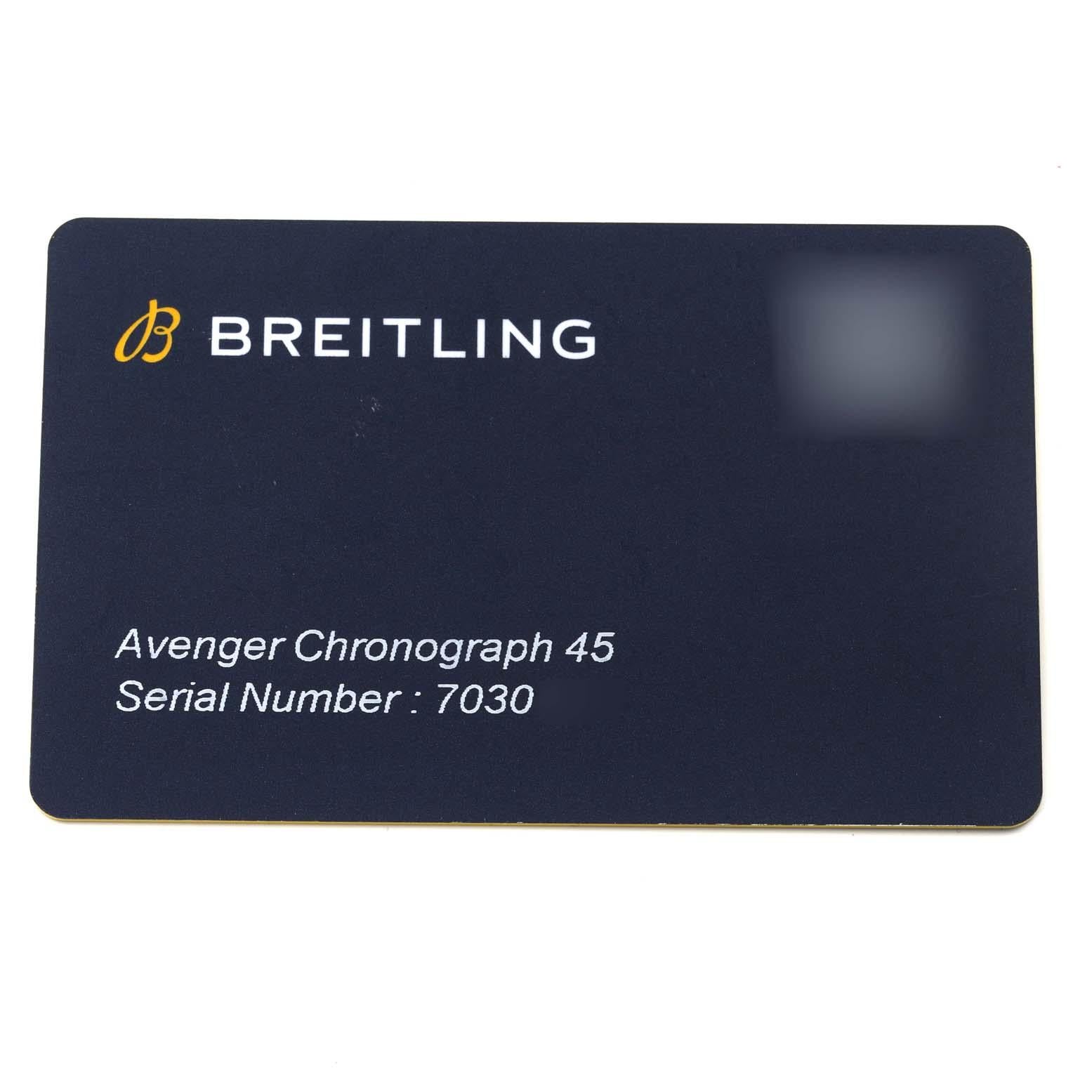 Breitling Avenger Chronograph 45 Schwarzes Zifferblatt Stahl Herrenuhr A13317 Ungetragen im Angebot 5