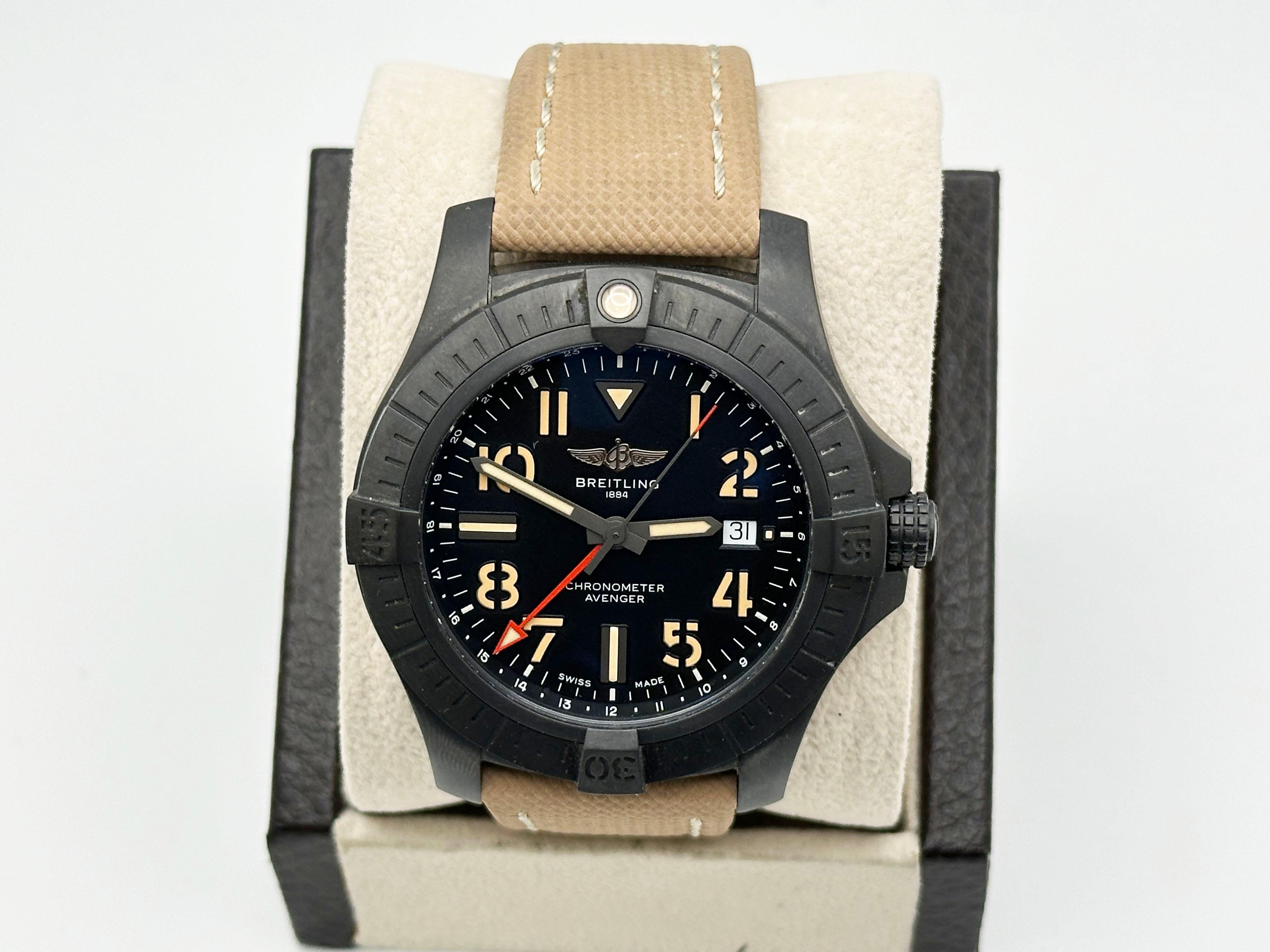 Numéro de style : V32395



Année : 2023

 

Modèle : Breitling Avenger GMT 45 Night Mission 

 

Matériau du boîtier : Titane recouvert de DLC 

 

Bande : Cuir de veau 

 

Lunette : Titane recouvert de DLC 

 

Cadran :  Noir 

 

Visage :