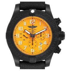 Breitling Avenger Hurricane 50 Breitlight Herrenuhr XB0170 Ungetragen