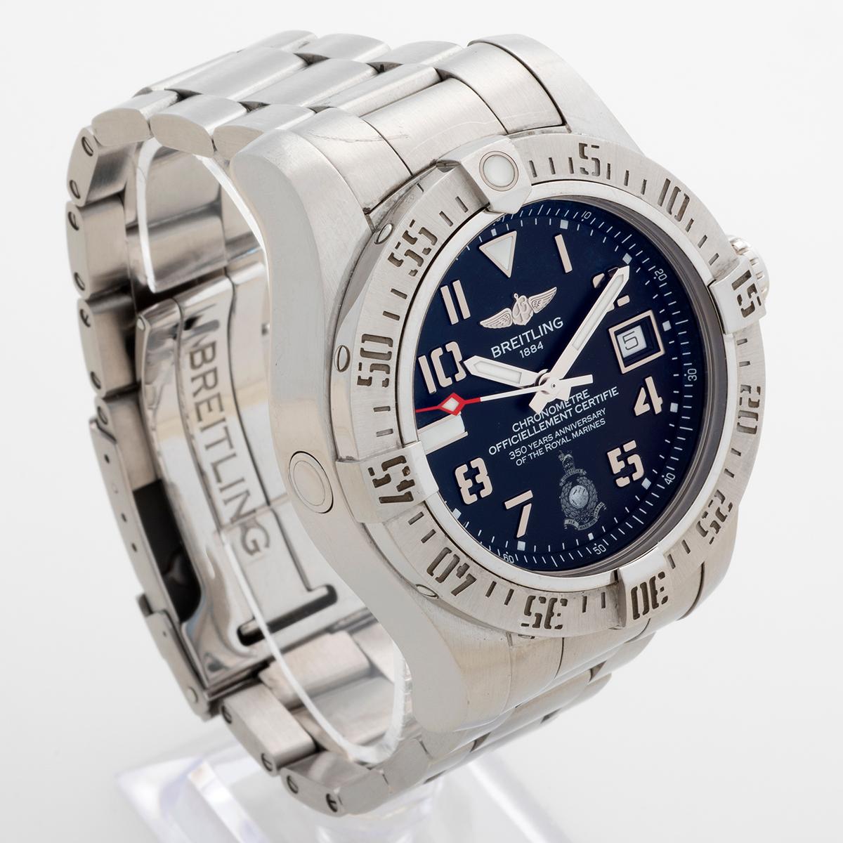 Set aus Seawolf Royal Marine Limited Edition, komplettes Set von Breitling Avenger II im Zustand „Hervorragend“ in Canterbury, England