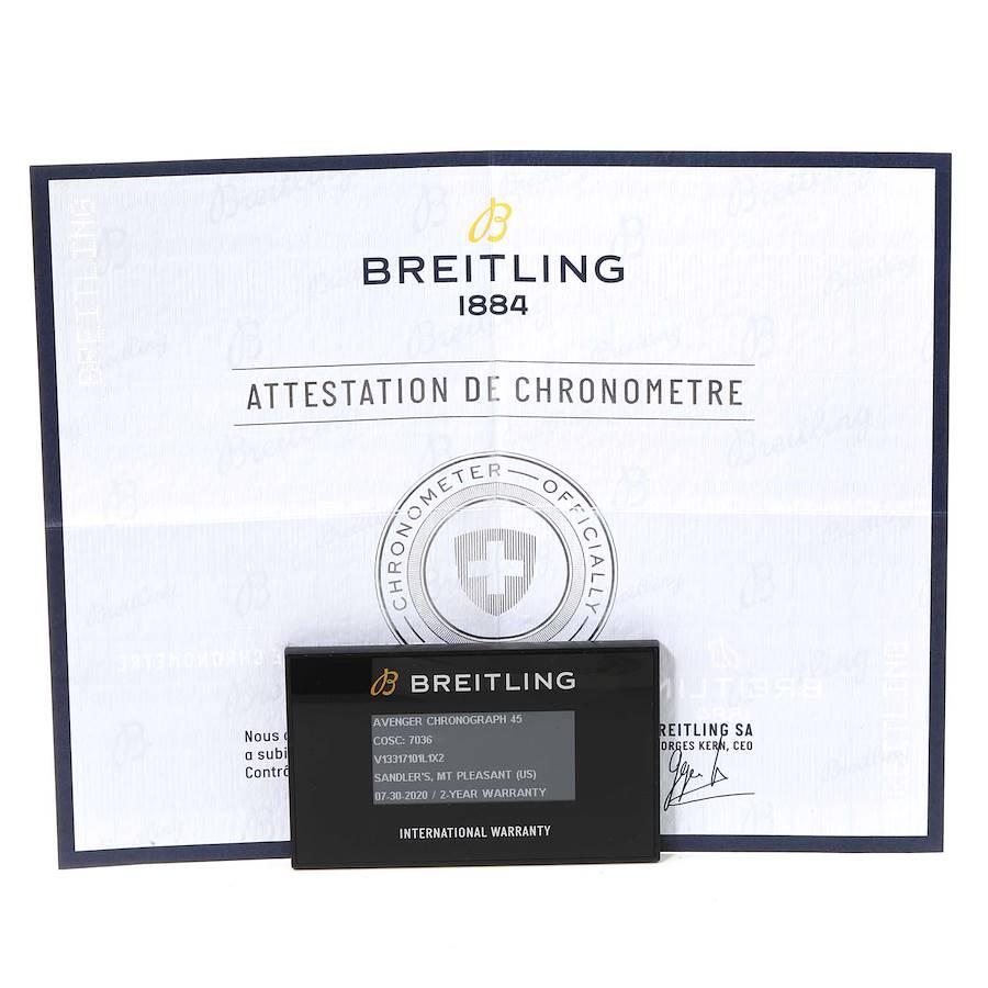 Breitling Avenger Night Mission DLC beschichtete Titanuhr V13317 Box Card 5