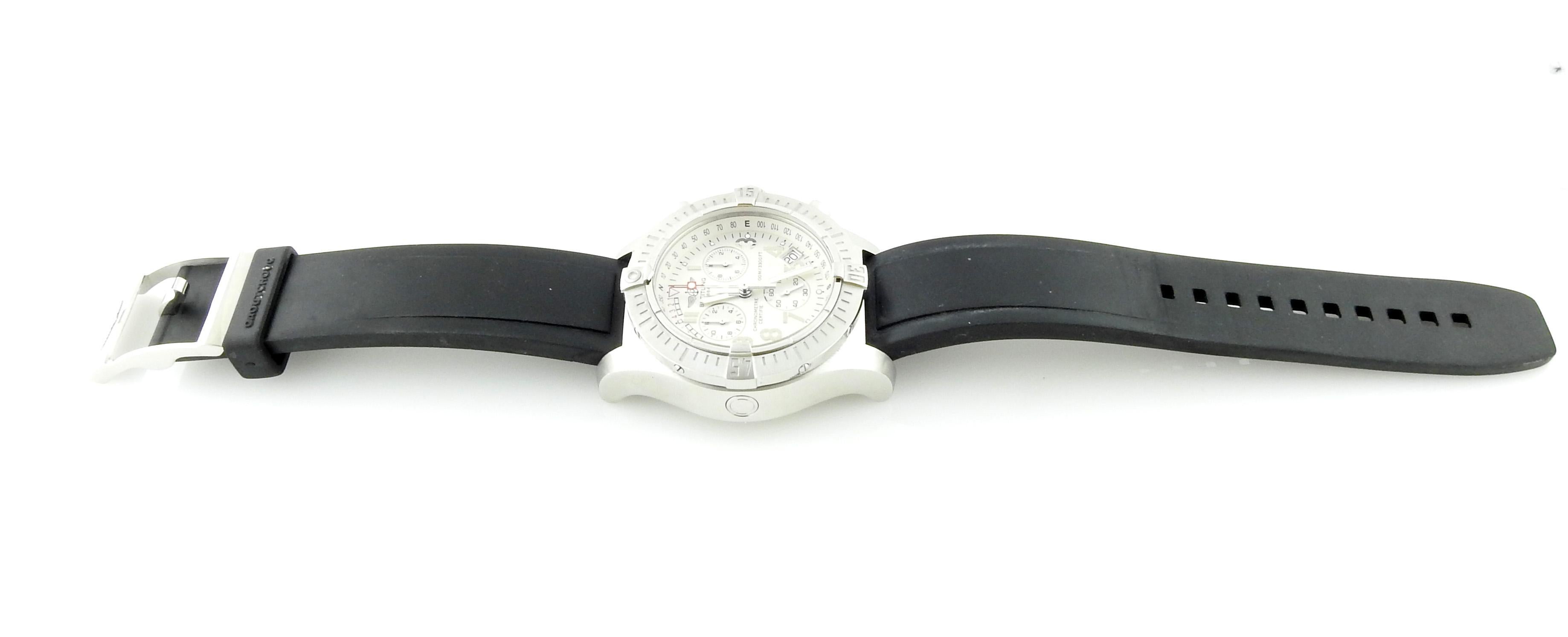 Breitling Avenger Seawolf Chronograph Men's Watch A73390 Silver Dial Rubber Band In Good Condition In Washington Depot, CT