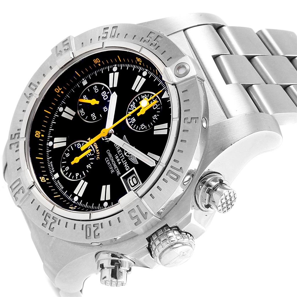 Breitling Avenger Skyland Code Yellow Limited Edition Herrenuhr A13380 im Angebot 3