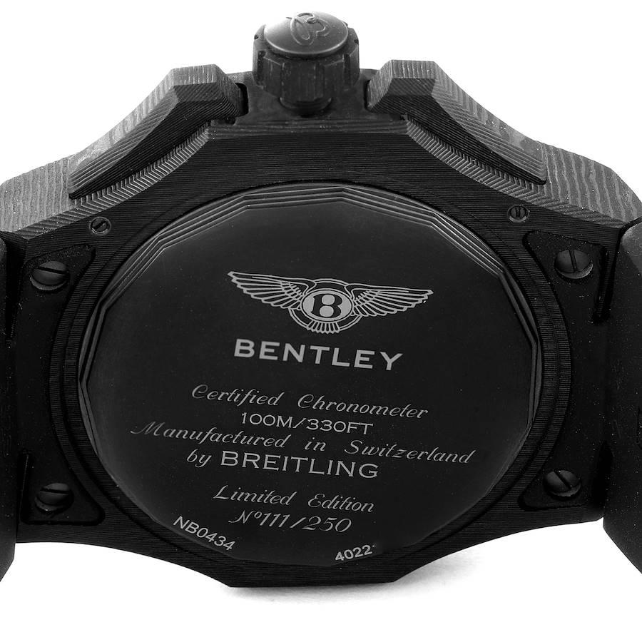 Breitling Bentley GMT B04 S Carbon Ruber Strap LE Mens Watch NB0434 Unworn In Excellent Condition For Sale In Atlanta, GA