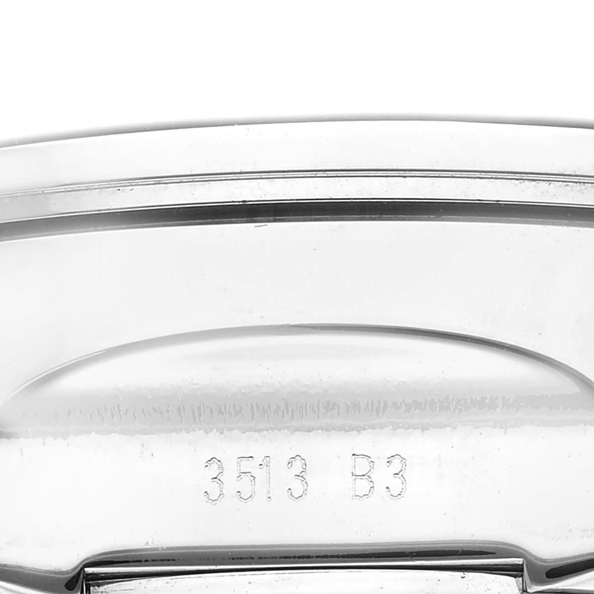Breitling Bentley GMT B05 Unitime White Dial Steel Mens Watch AB0521. Self-winding automatic officially certified chronometer movement. Chronograph function. Stainless steel case 49.0 mm in diameter. Stainless steel screwed-down crown and pushers.