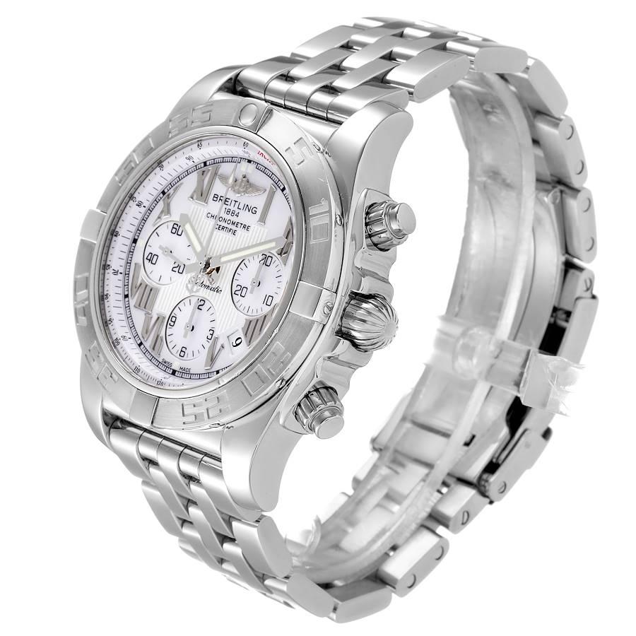 Stahl-Herrenuhr AB0110 von Breitling Chronomat 01 mit weißem Zifferblatt im Angebot 1