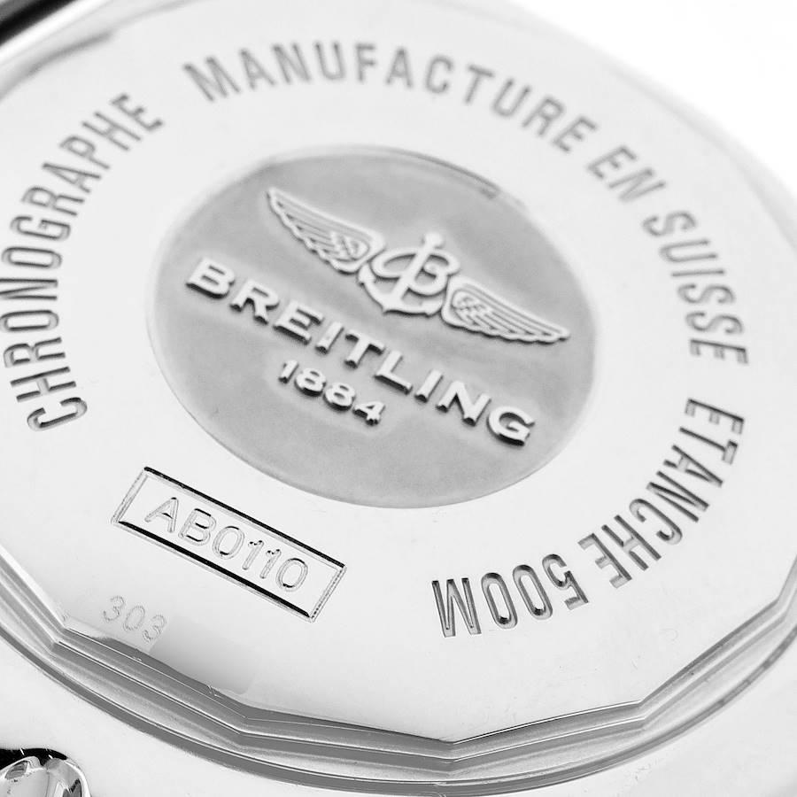 Stahl-Herrenuhr AB0110 von Breitling Chronomat 01 mit weißem Zifferblatt im Angebot 4