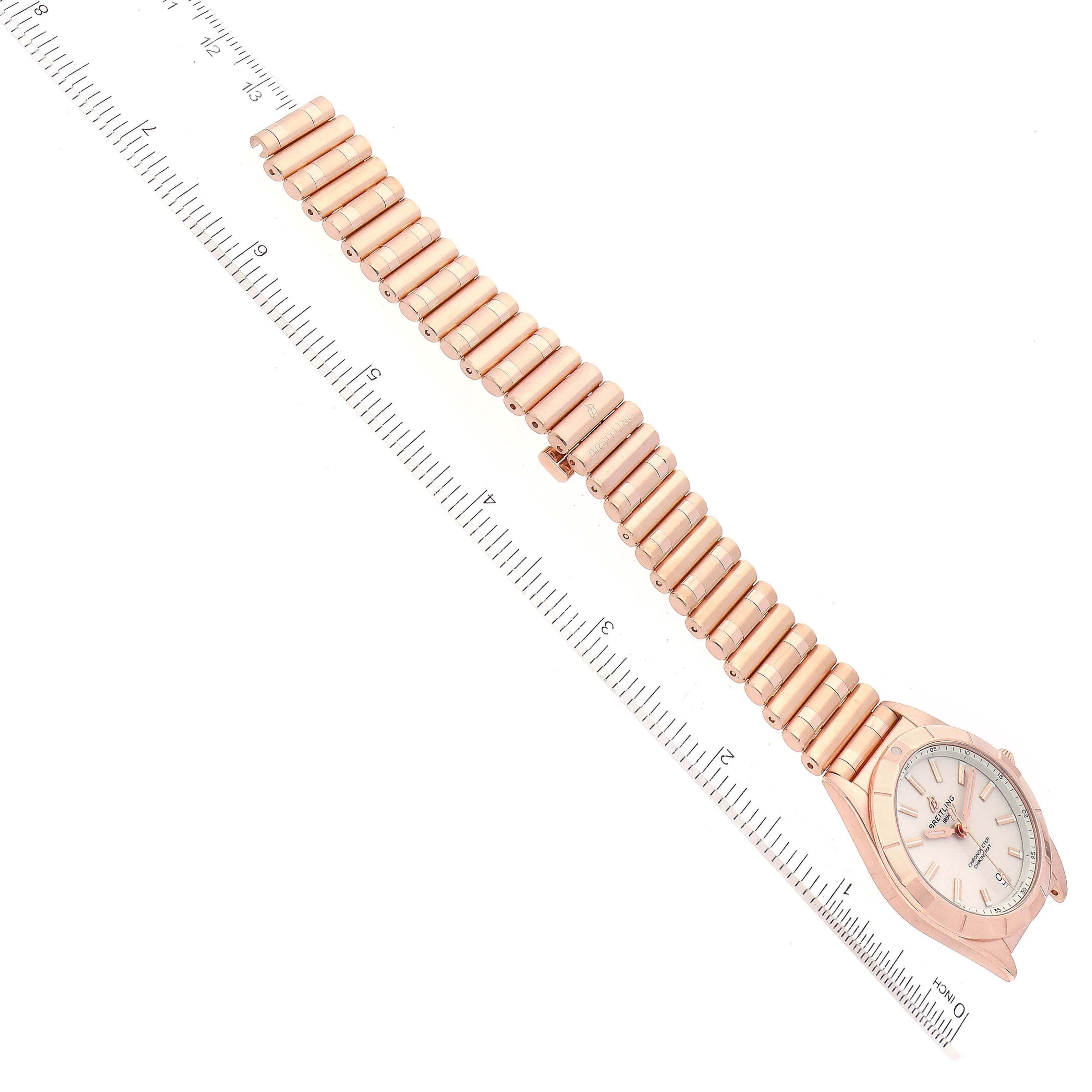 Breitling Montre Chronomat 32 avec cadran blanc et or rose pour femmes R77310 en vente 1