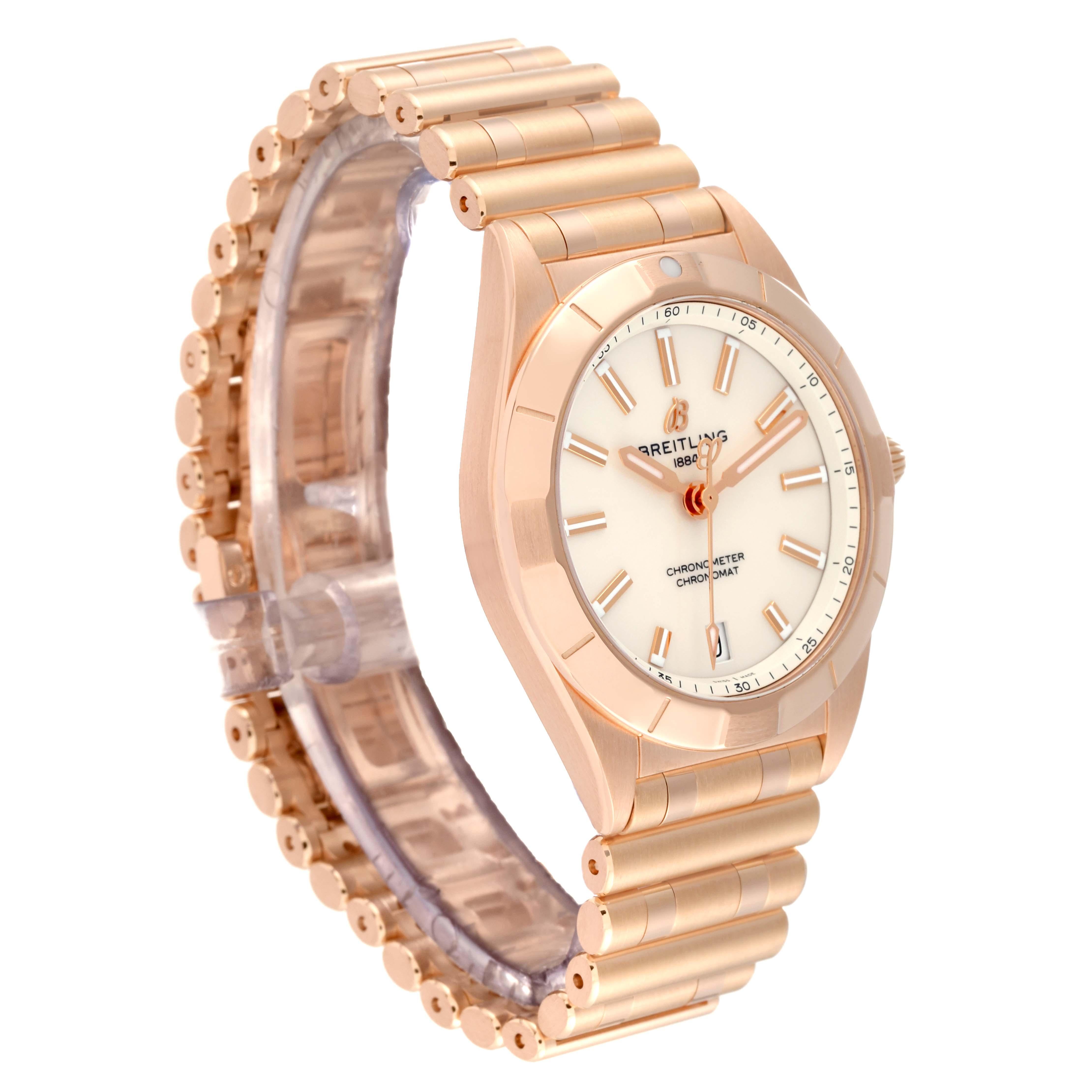 Breitling Montre Chronomat 32 avec cadran blanc et or rose pour femmes R77310 en vente 2