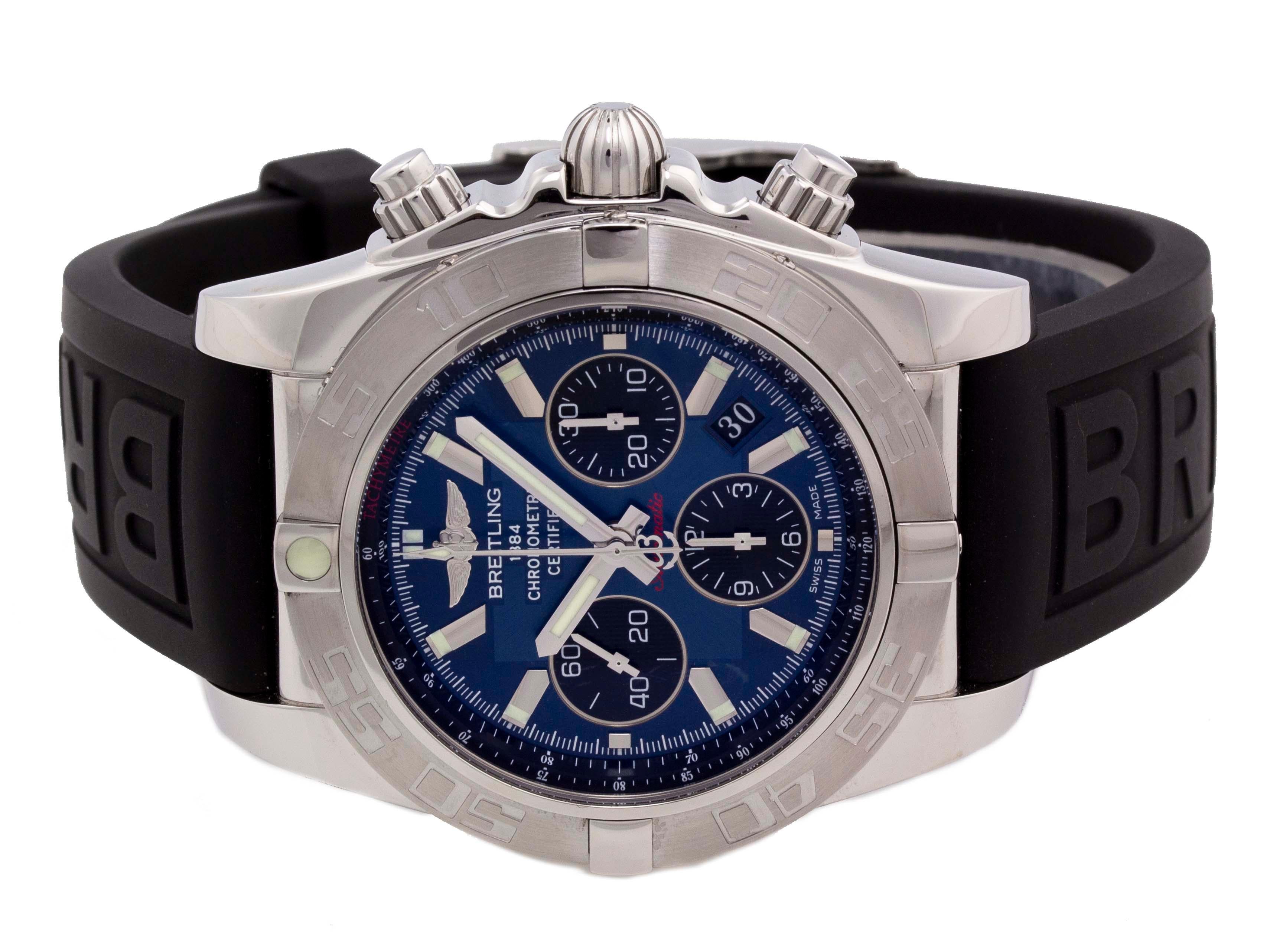 Brand	Breitling
Series	Chronomat 44
Model	AB011011/C789
Gender	Mens
Condition	Great Display Model, Faint Scratches on Bezel, Case, & Buckle
Material	Stainless Steel
Finish	Polished
Caseback	Solid
Diameter	44mm
Thickness	17mm
Bezel	Unidirectional