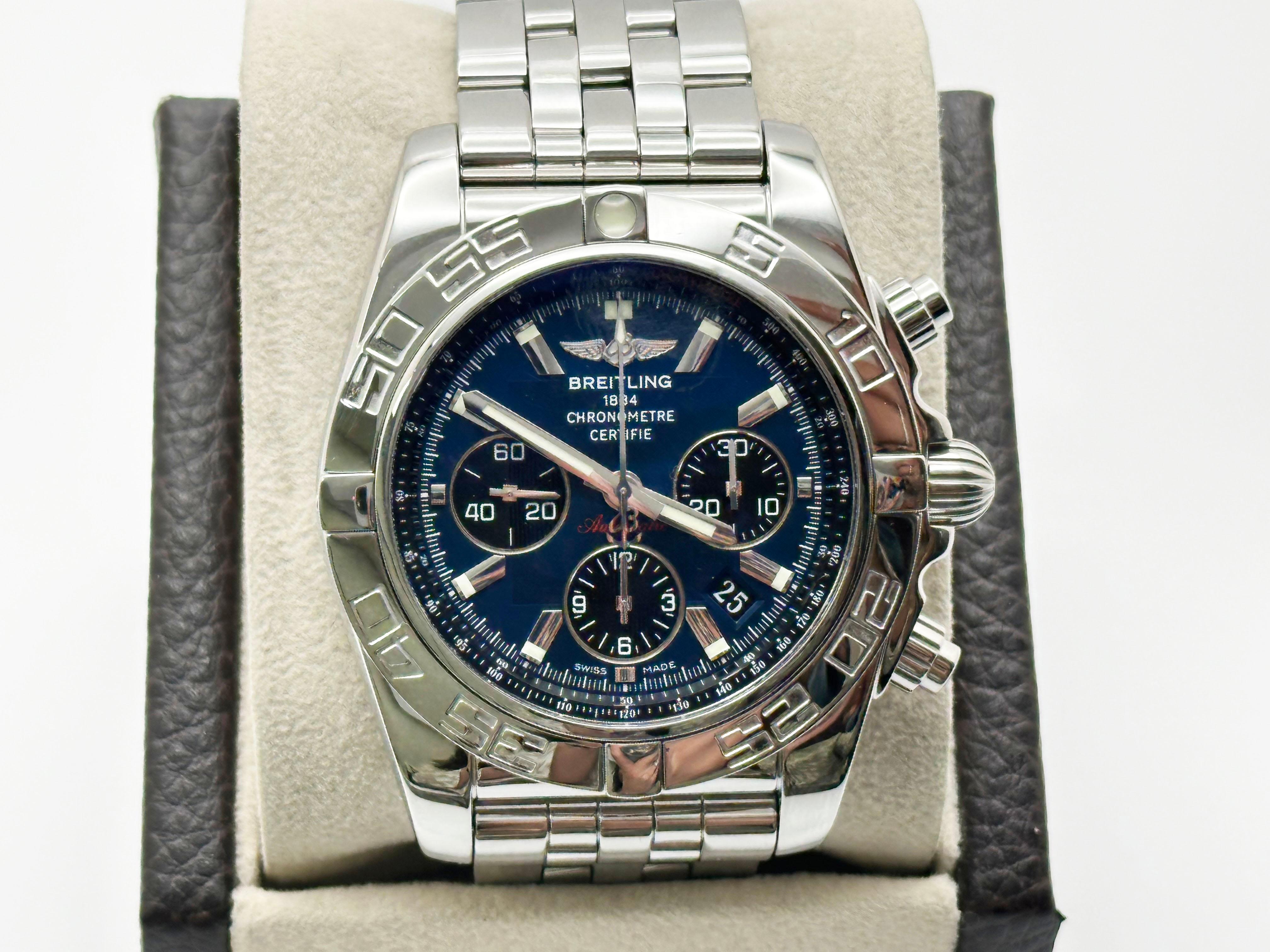 Breitling Chronomat 44 B01 AB0110 Edelstahl Blau Zifferblatt Papiere 44mm im Angebot 1