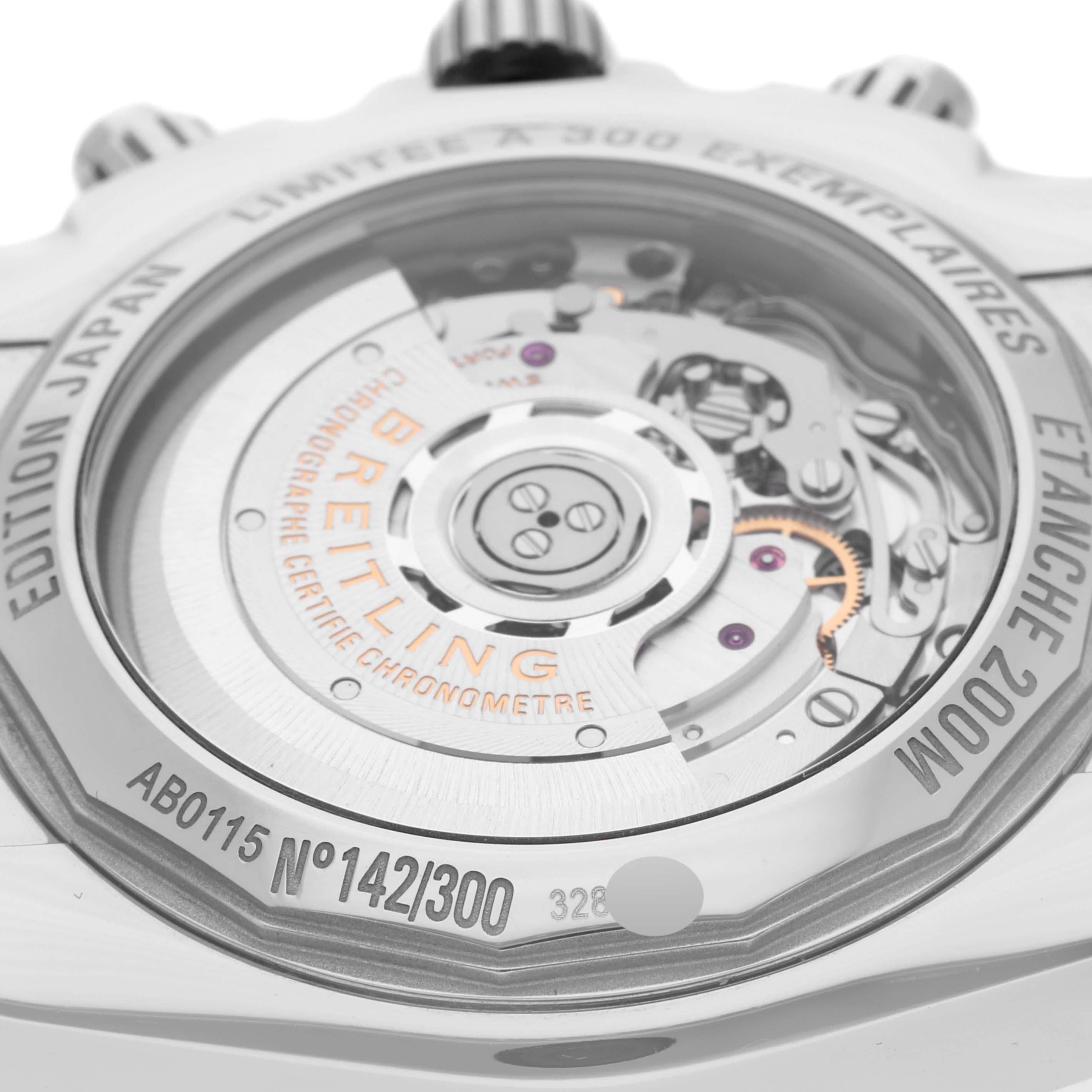 Breitling Chronomat 44 Mother of Pearl Dial Japan Limited Edition Steel Mens Watch AB0115 Box Card. Mouvement automatique à remontage automatique, officiellement certifié chronomètre. Fonction chronographe. Boîtier en acier inoxydable de 44.0 mm de