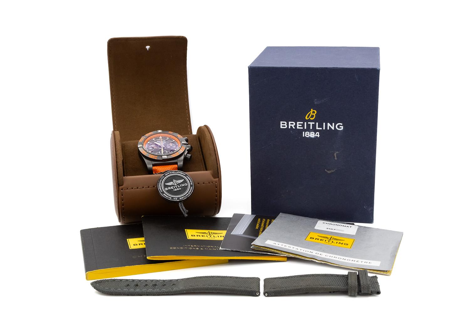 Breitling Chronomat 44 Raven Nero PVD Acciaio e Arancione MB0111 Scatola e Documenti in vendita 9