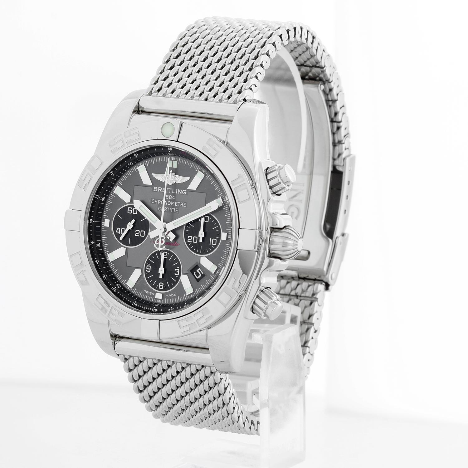 Breitling Chronomat 44 Stainless Steel Men's Chronograph Watch AB0110 For Sale 1