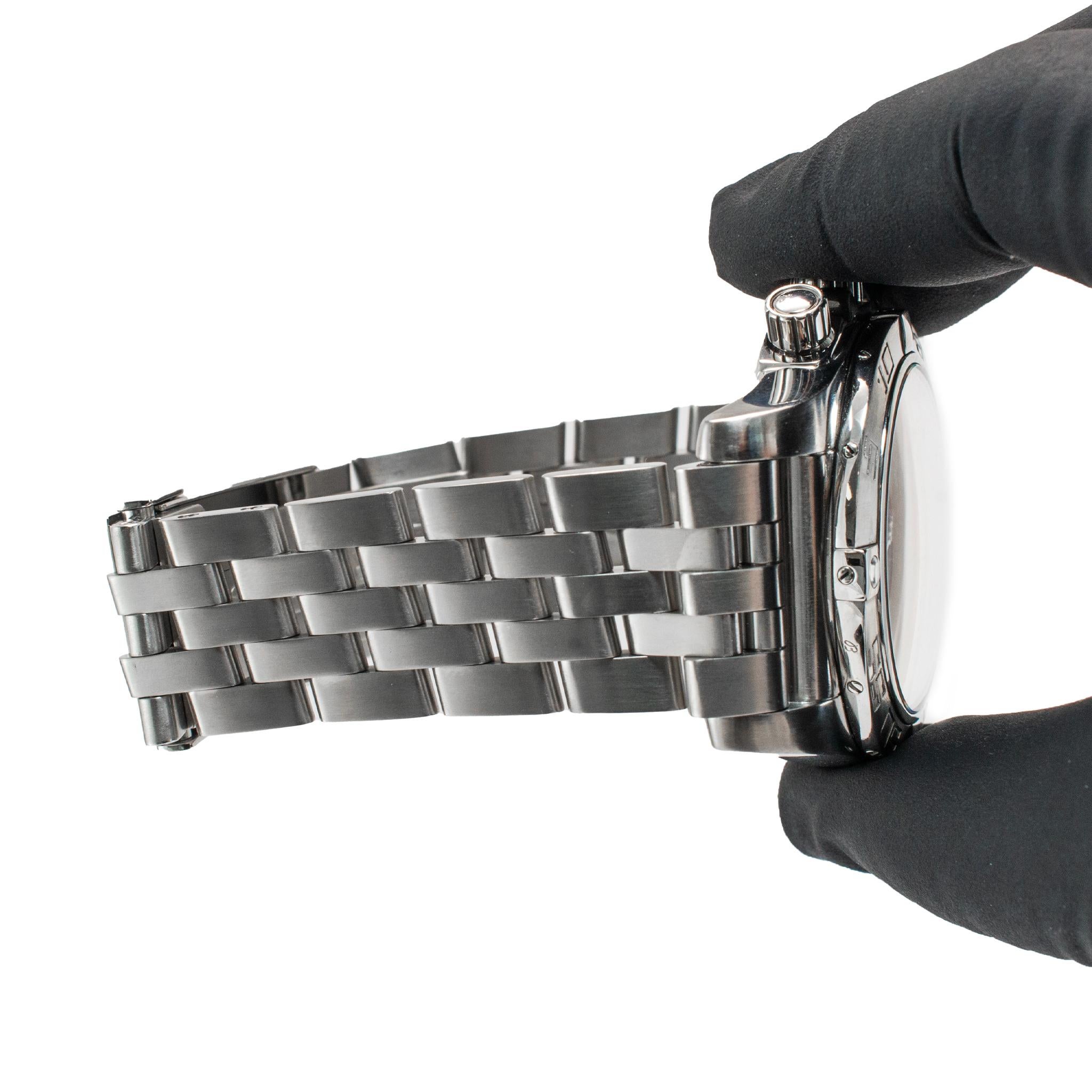 Montre Breitling Chronomat 44MM AB0111 Automatique Cadran noir Acier inoxydable en vente 3