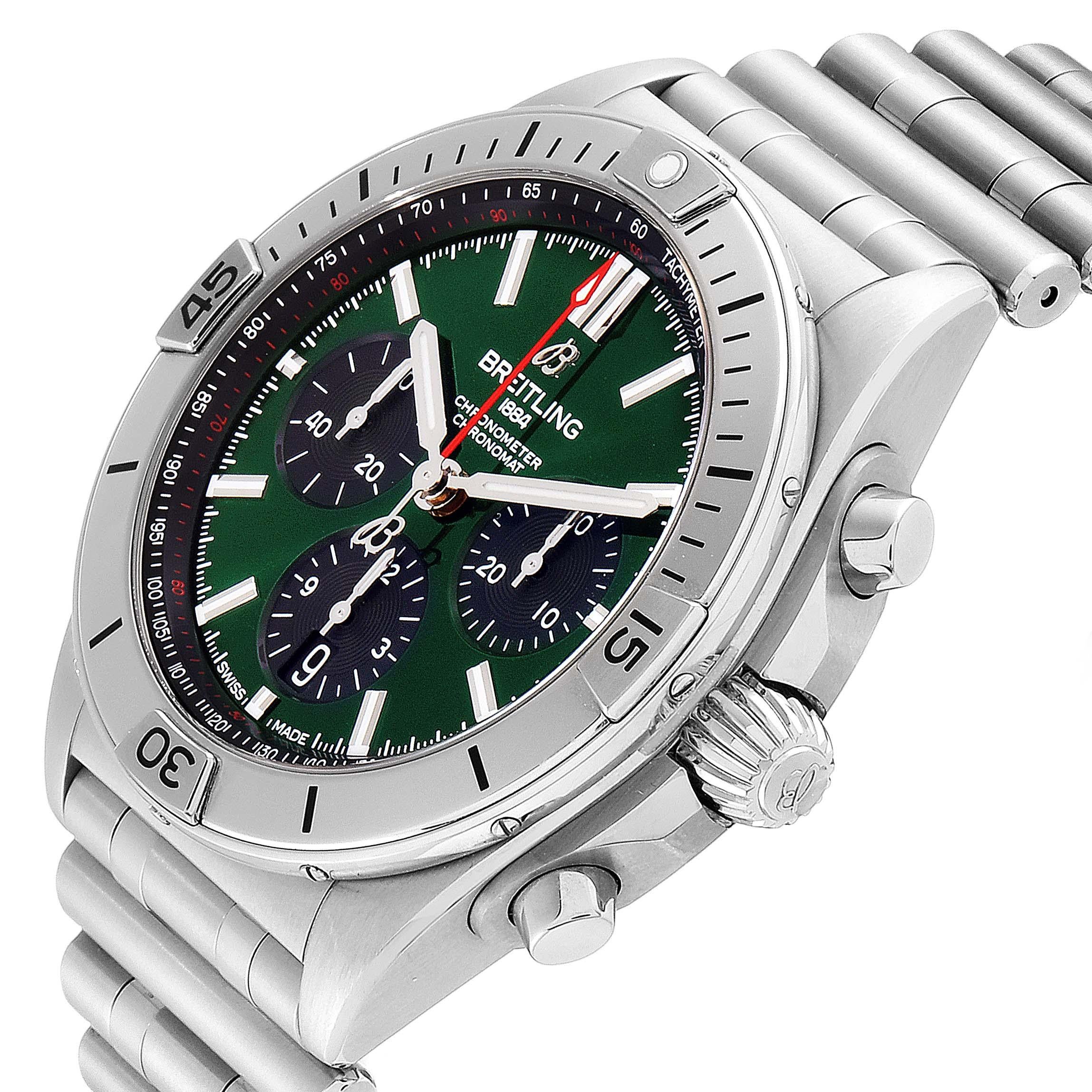 Stahl-Herrenuhr AB0134 von Breitling Chronomat B01 mit grünem Zifferblatt im Angebot 2