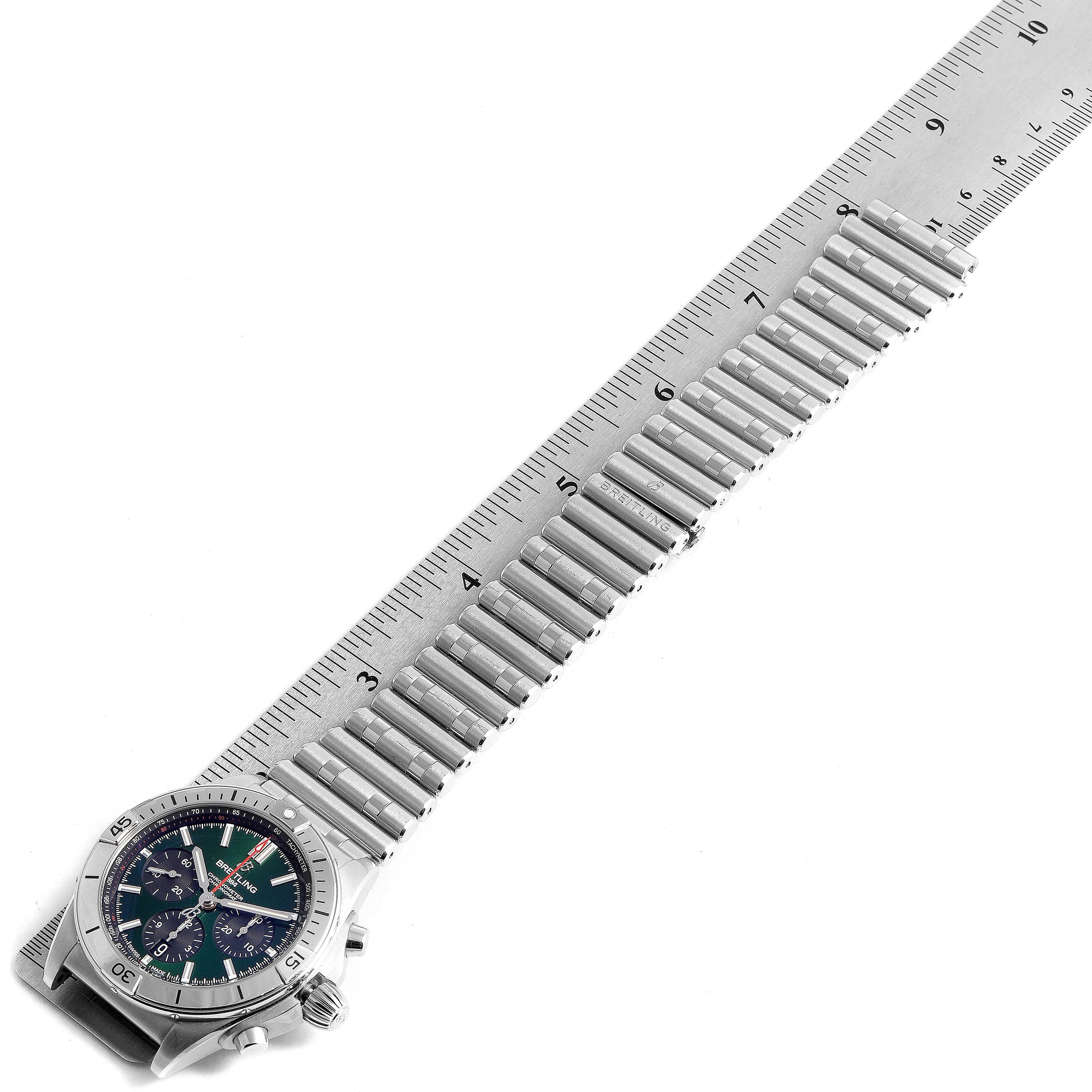 Stahl-Herrenuhr AB0134 von Breitling Chronomat B01 mit grünem Zifferblatt im Angebot 6