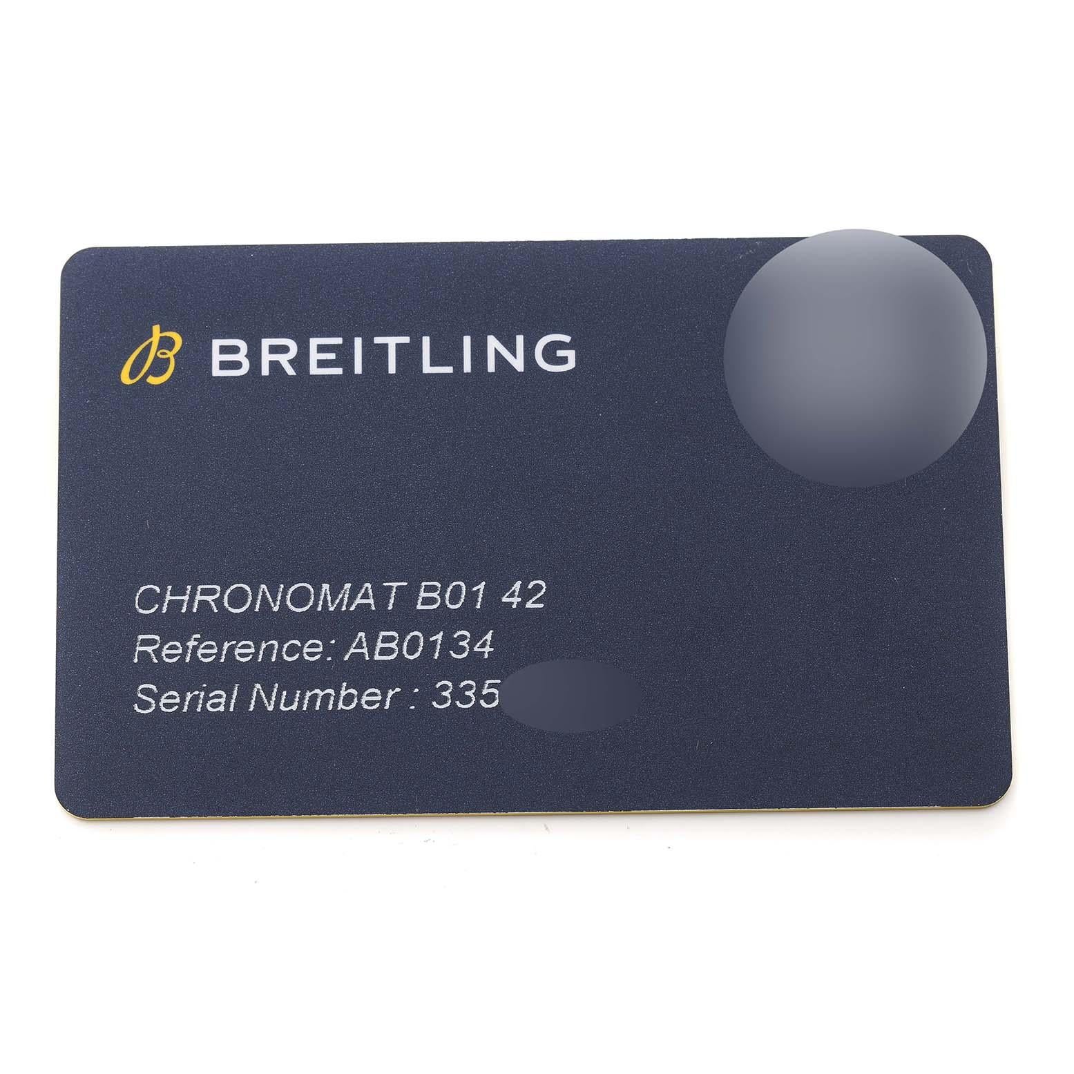 Breitling Chronomat B01 Montre en acier avec cadran argenté pour hommes AB0134 Boîte Card en vente 6