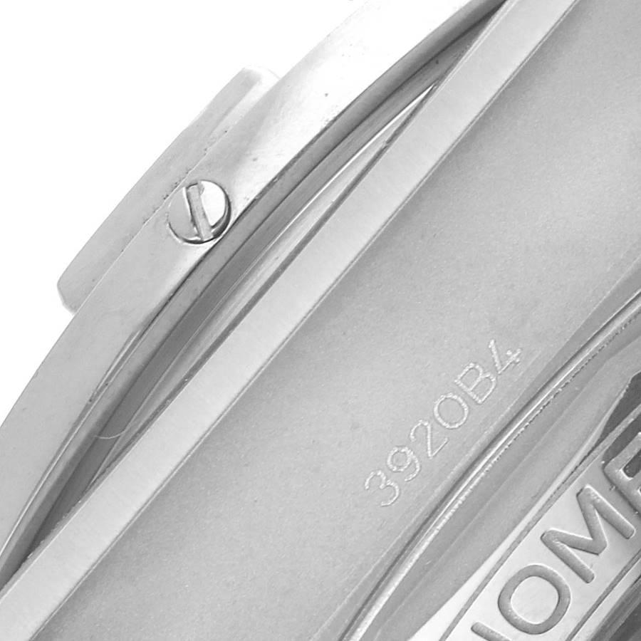 Breitling Chronomat B01 Montre en acier avec cadran argenté pour hommes AB0134 Boîte Card en vente 2