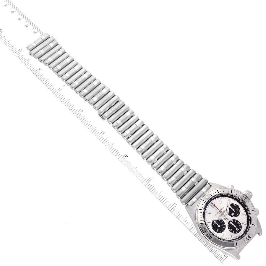 Breitling Chronomat B01 Montre en acier avec cadran argenté pour hommes AB0134 Boîte Card en vente 5