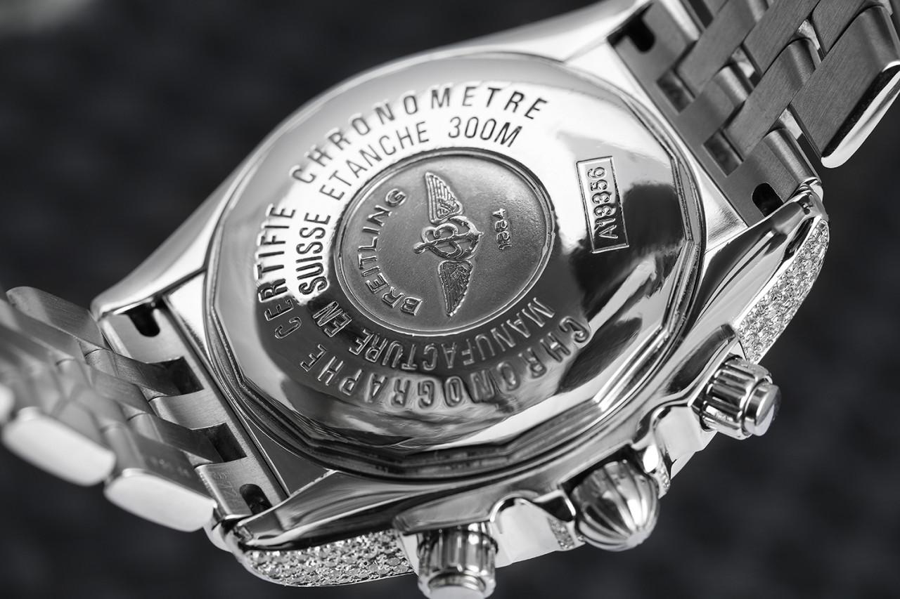Breitling Chronomat Evolution A13356 Montre personnalisée en acier inoxydable et diamants Excellent état - En vente à New York, NY