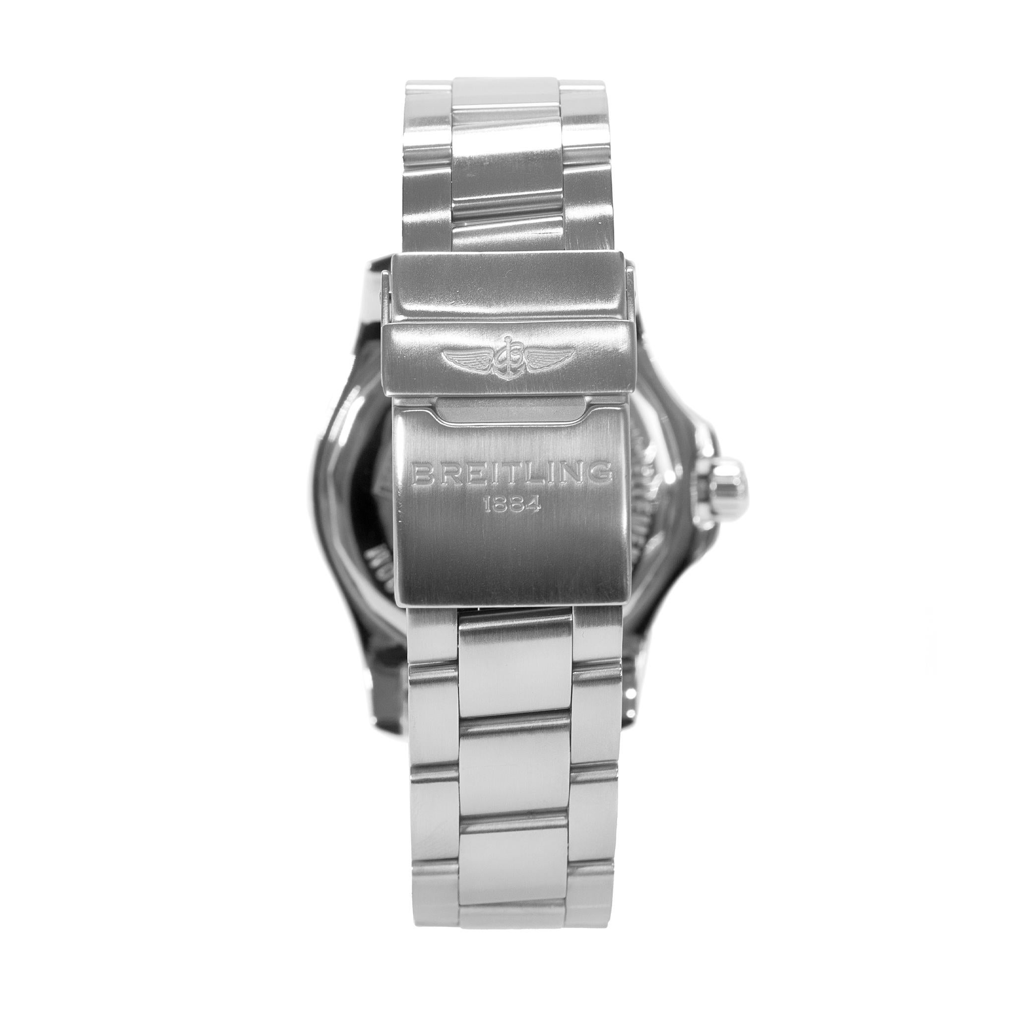 Breitling Colt 44MM A74388 Orologio al quarzo con quadrante argentato e acciaio inossidabile in vendita 2