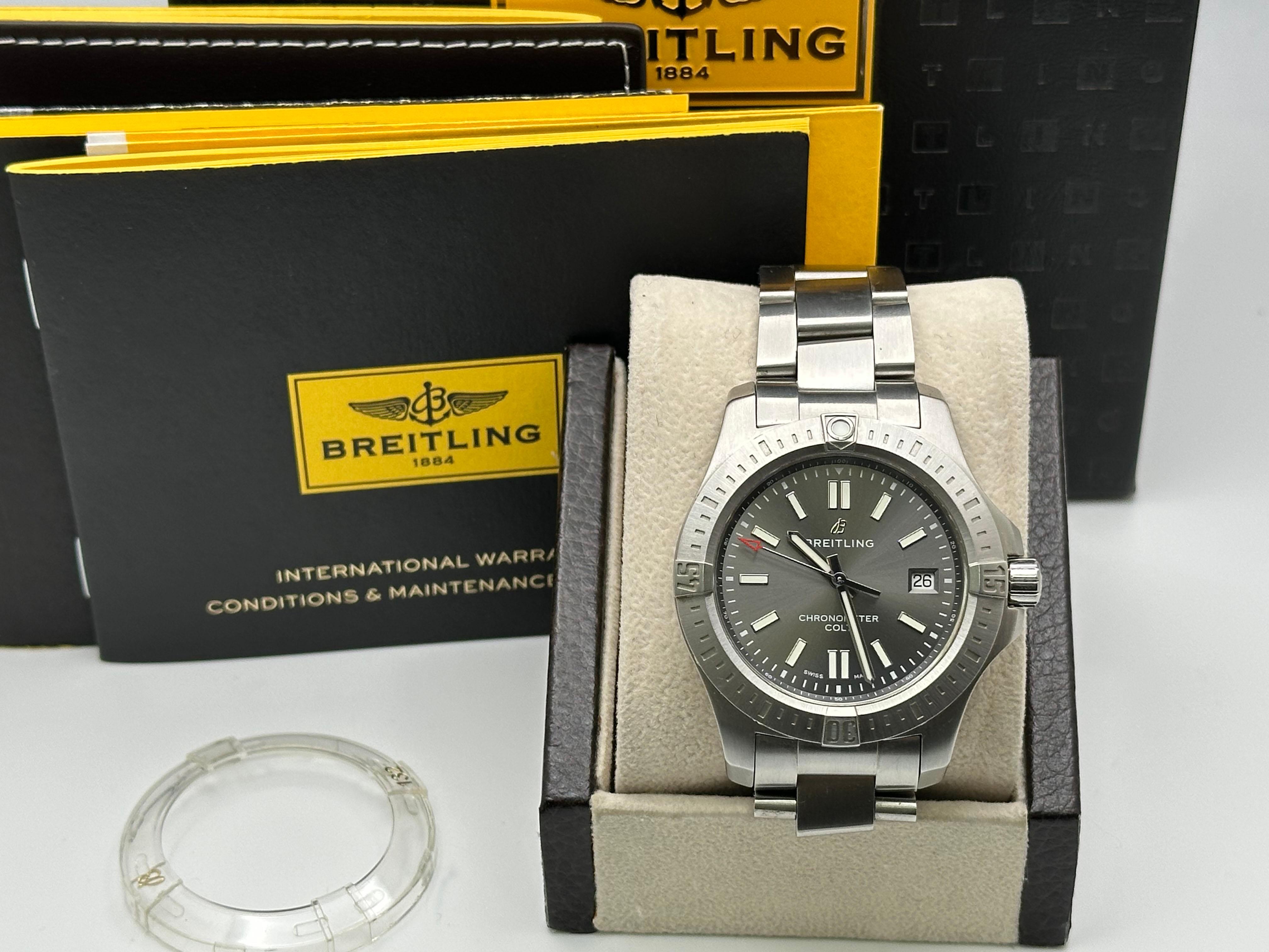 Stil Nummer: A17313



Jahr: 2018

 

Modell: Breitling Colt 

 

MATERIAL des Gehäuses: Rostfreier Stahl 

 

Band:  Rostfreier Stahl 

 

Lünette:  Rostfreier Stahl 

 

Zifferblatt: Graues Zifferblatt 

 

Gesicht: Saphirglas 

 

Gehäusegröße:
