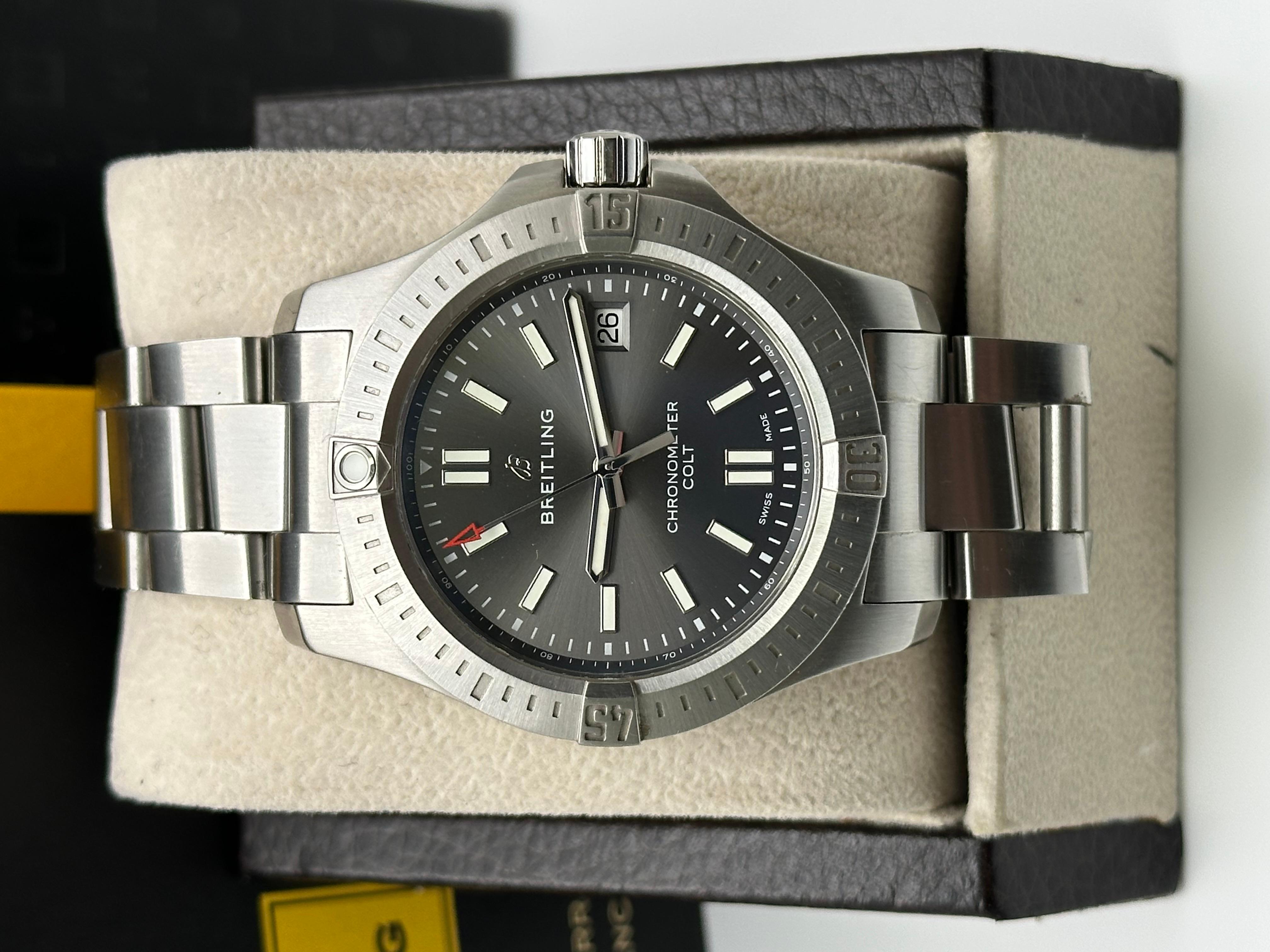 Breitling Colt Automatik A17313 Graues Zifferblatt Edelstahl Box Buchstabe 41mm im Angebot 1