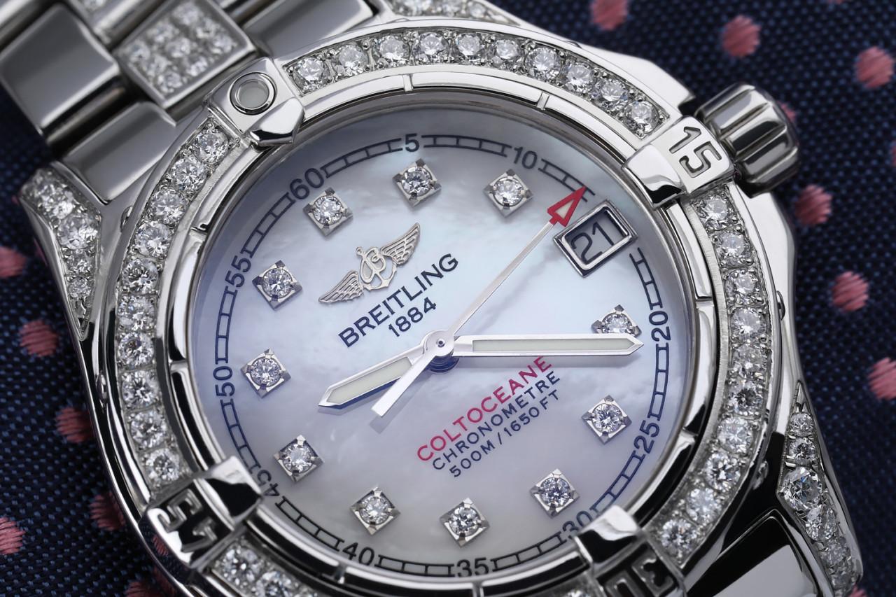 Breitling Colt Oceane 33mm Stainless Steel Diamond Ladies Watch A77380

Quartz movement. Stainless steel case 33.0 mm in diameter. Thickness: 11.6mm. Breitling logo on a crown. Scratch resistant sapphire crystal.Mother of Pearl diamond dial with