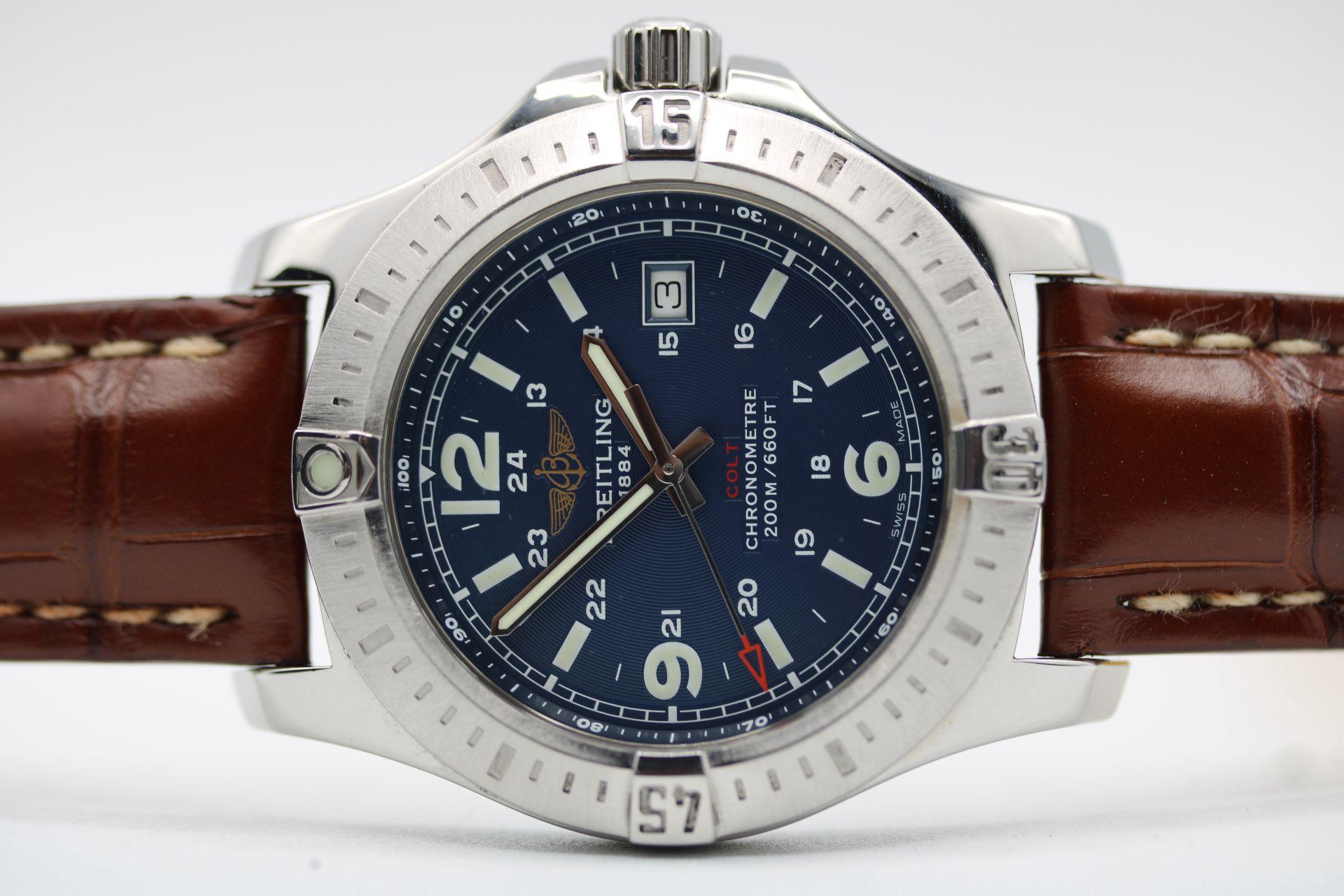 Breitling Colt Quarz A7438811  44mm  Blaues Zifferblatt  Box & Riemen im Angebot 5