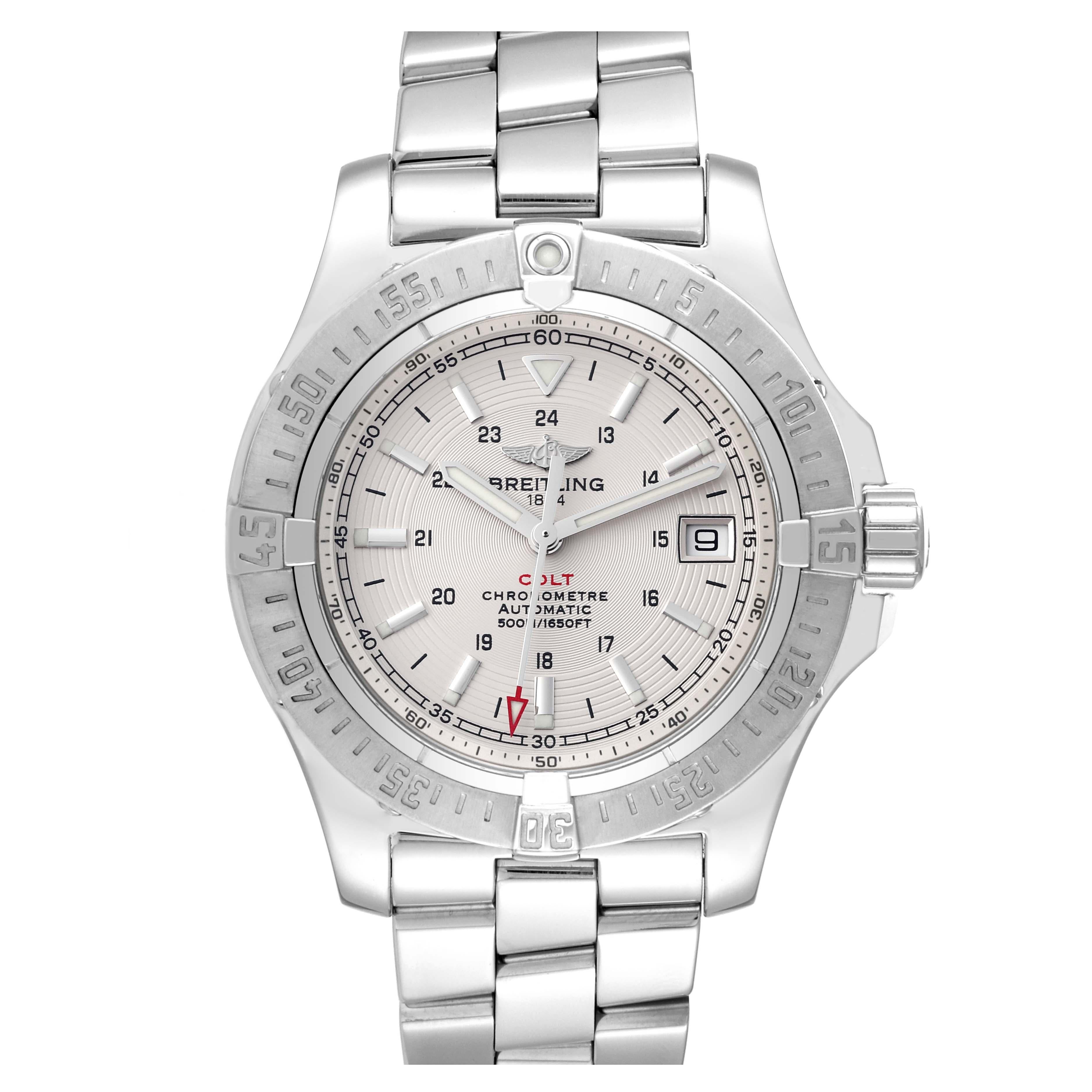 Breitling Colt Silver Dial Automatic Steel Herrenuhr A17380. Automatisches Chronometerwerk mit Selbstaufzug. Gehäuse aus Edelstahl mit einem Durchmesser von 41 mm. Breitling-Logo auf der Krone. Einseitig drehbare Lünette aus Edelstahl. 0-60