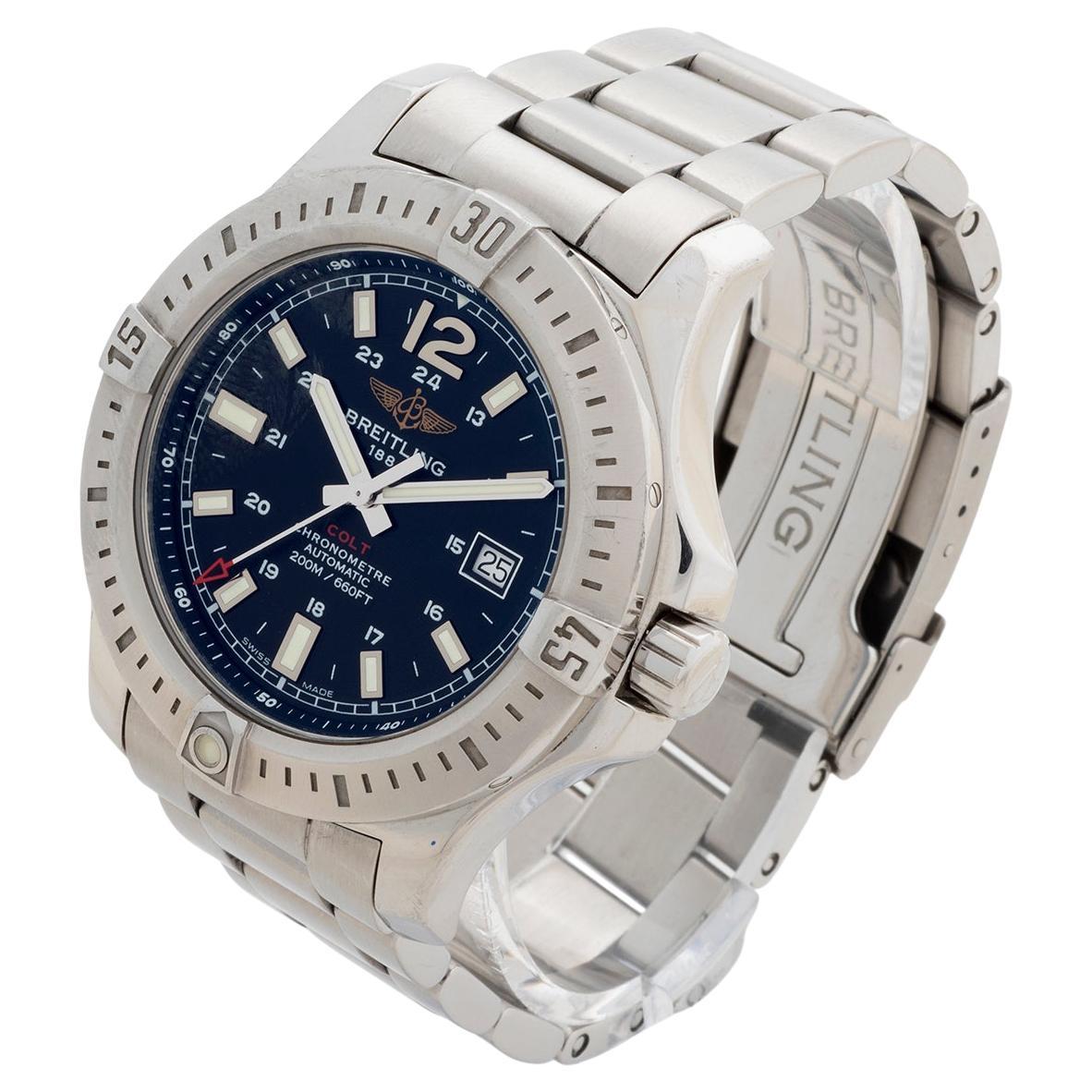 Montre-bracelet Breitling Colt Réf. A17388. Boîtier 44mm, acier inoxydable, année c2010