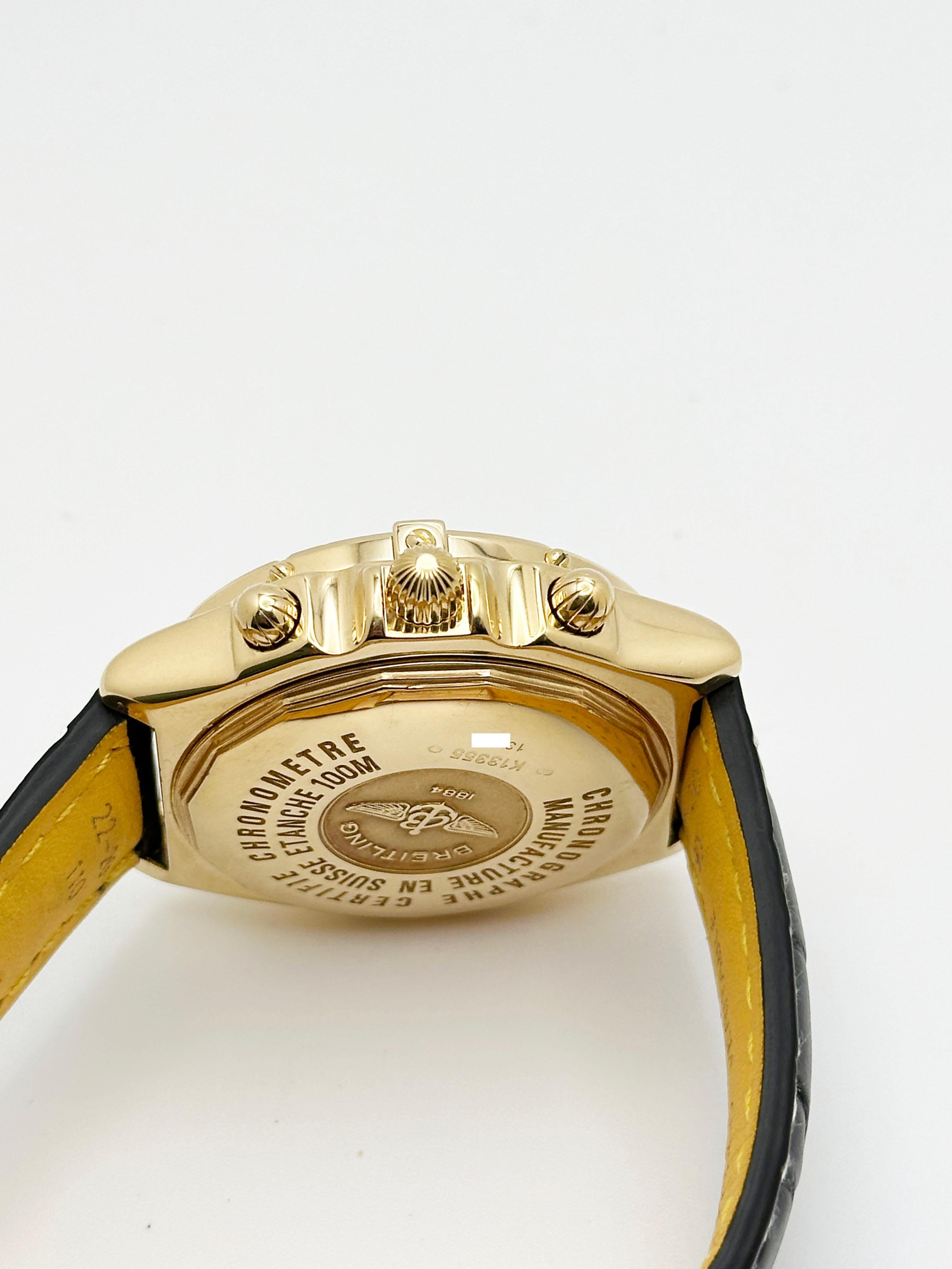 Breitling Crosswind Chronograph K13355 Cadran noir Or jaune 18K Box Paper 42mm en vente 1
