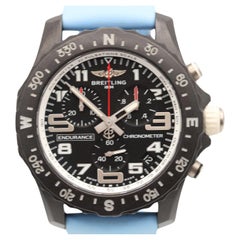 Breitling Endurance Pro X82310 Montre, boîte, changement de pile et bracelet supplémentaire