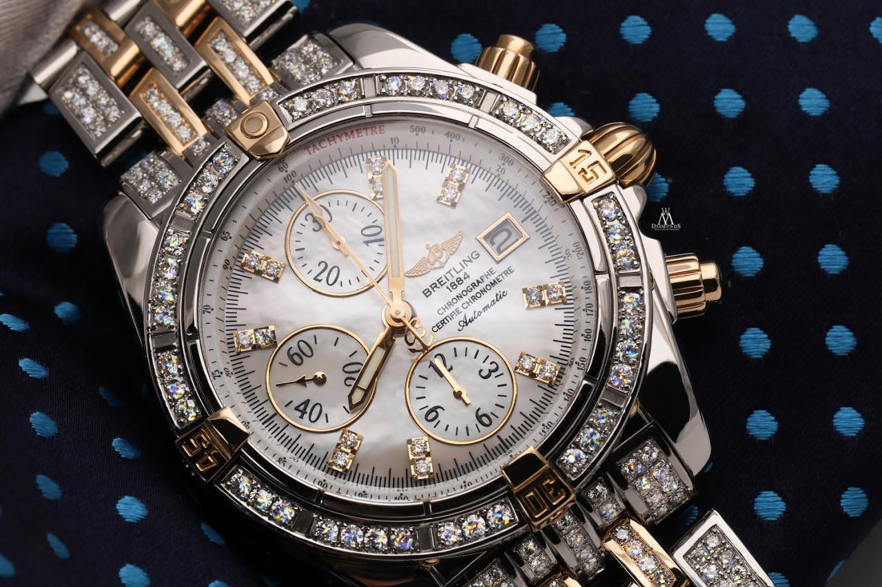 Breitling Evolution Montre chronomat bicolore en diamants avec cadran en nacre Excellent état - En vente à New York, NY