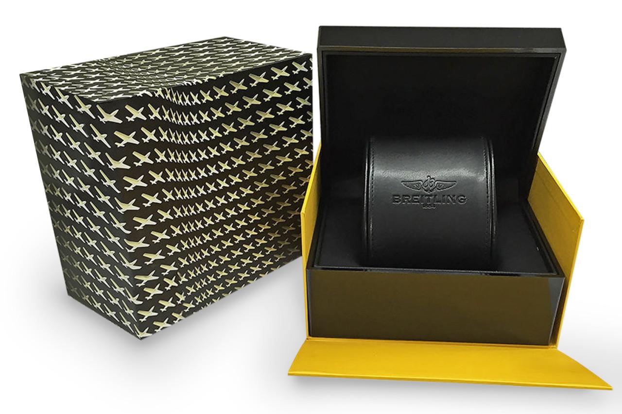 Breitling Evolution Montre chronomat bicolore en diamants avec cadran en nacre en vente 4