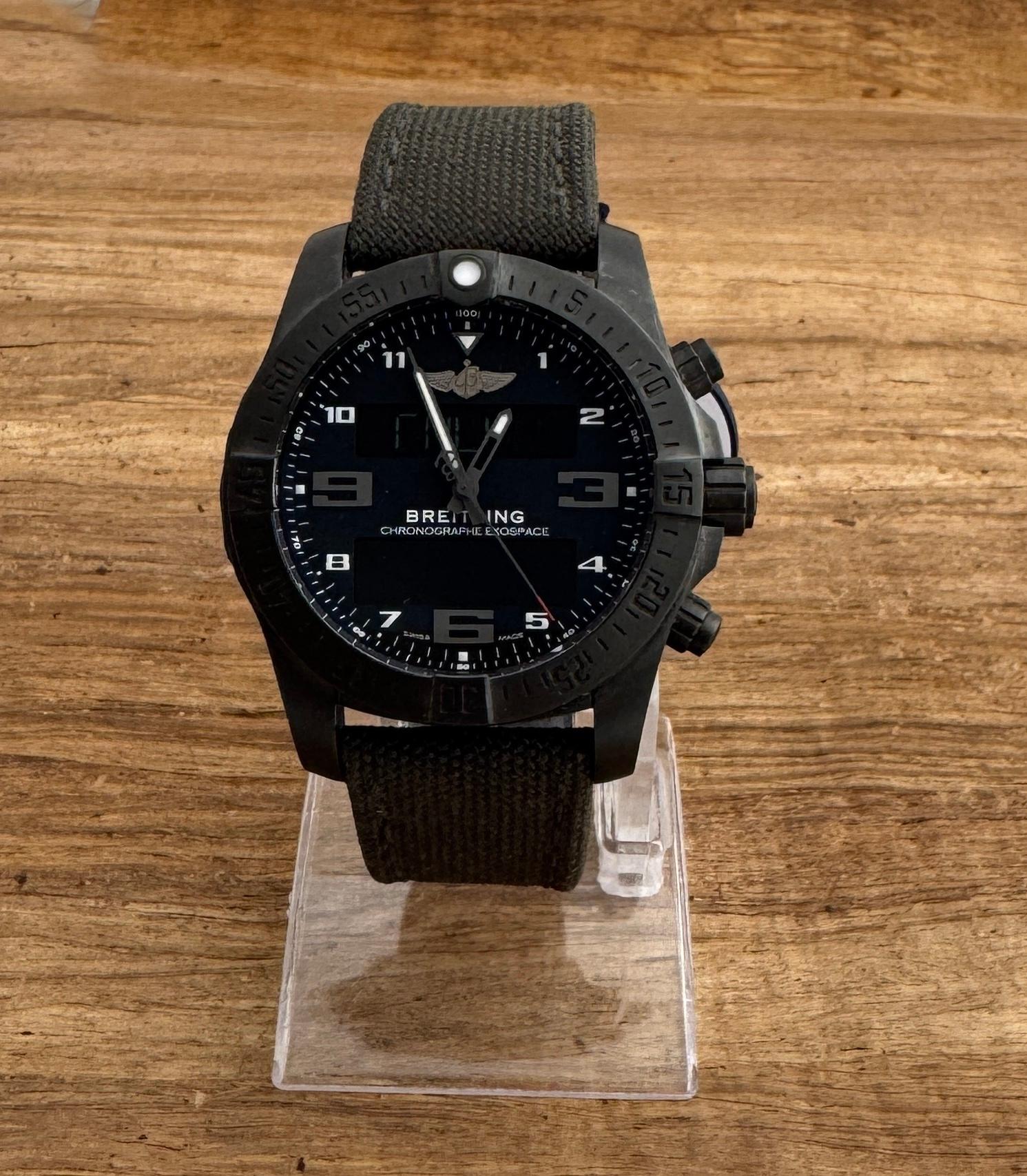 Professional Exospace B55 Black Titanium Chronograph Armband Textile

Brand : Breitling

Model: Exospace B55

Reference Number: VB5510

Country Of Manufacture: Switzerland

Movement: Superquartz, electronic, thermo-compensated quartz movement

Case