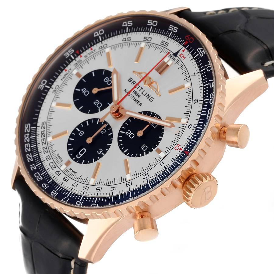 Breitling Navitimer 01 46 Roségold Silber Zifferblatt Herrenuhr RB0137 Box Card im Angebot 2