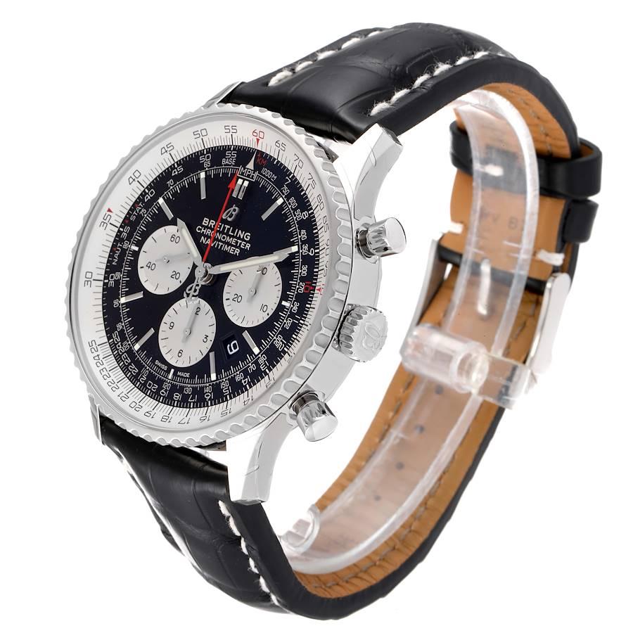 Breitling Navitimer 01 Herrenuhr mit schwarzem Stahlzifferblatt AB0127, ungetragen im Angebot 1
