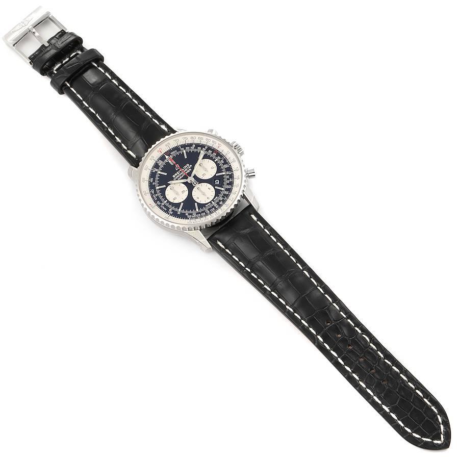 Breitling Navitimer 01 Herrenuhr mit schwarzem Stahlzifferblatt AB0127, ungetragen im Angebot 5
