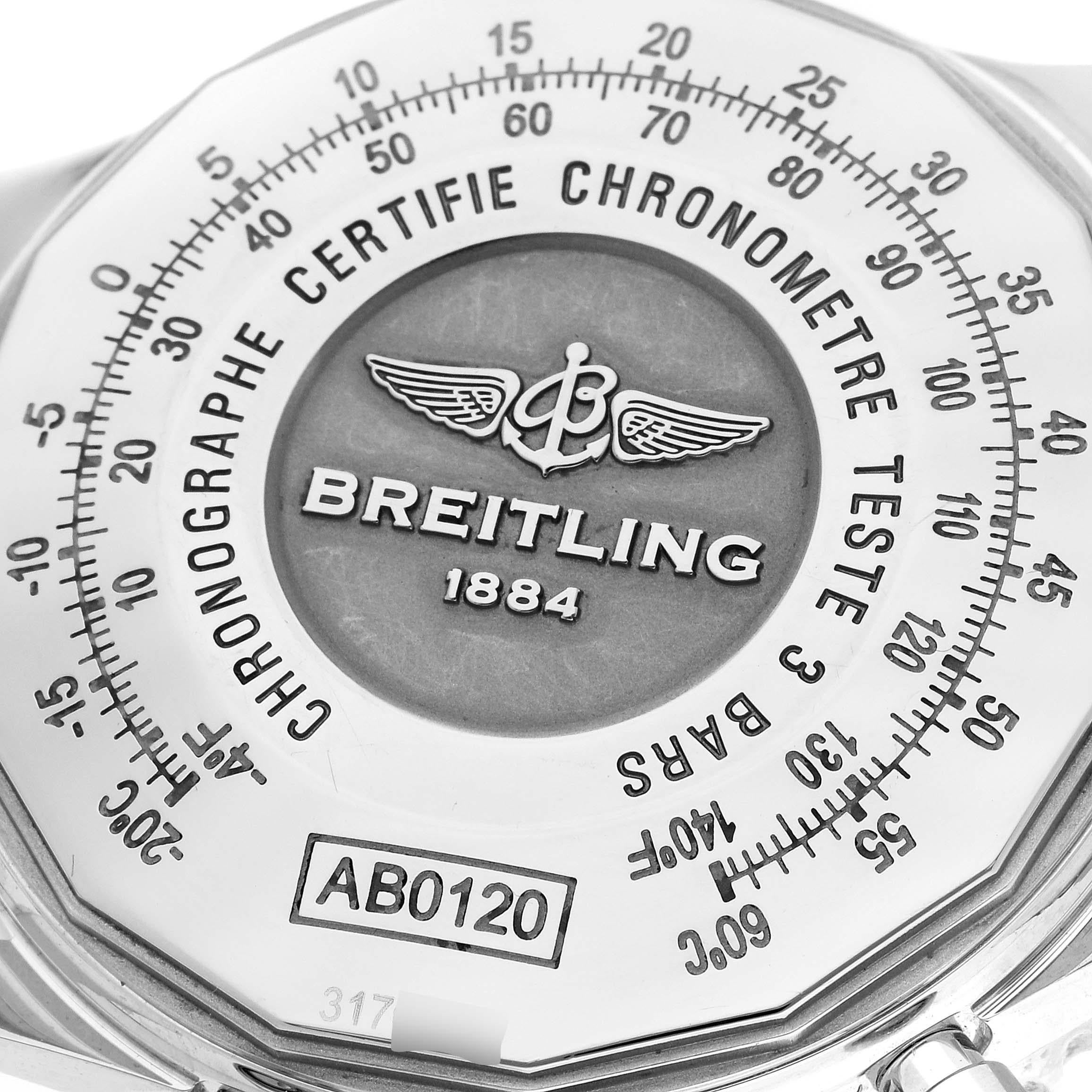 Breitling Navitimer 01 Stahl-Herrenuhr AB0120 mit schwarzem Zifferblatt und Karton im Angebot 4