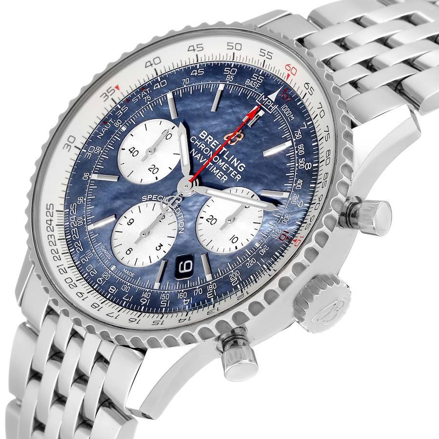 Breitling Navitimer 1 Blaue Stahl-Herrenuhr AB0121 Box Card mit MOP-Zifferblatt im Zustand „Hervorragend“ in Atlanta, GA