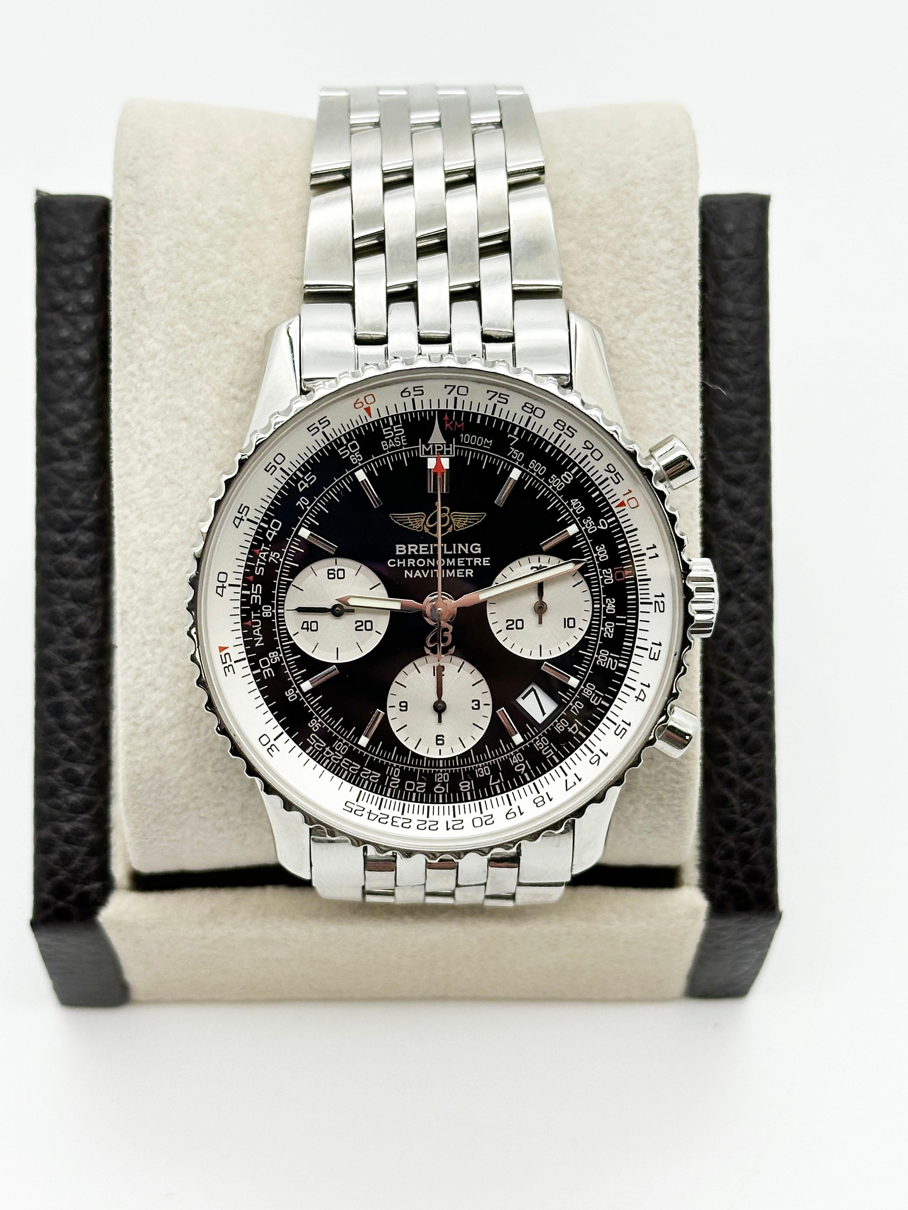 Numéro de style : A23322


Année : 2007

 

Modèle : Navitimer

 

Matériau du boîtier : Acier inoxydable

 

Bande : Acier inoxydable

 

Lunette :  Acier inoxydable

 

Cadran : Cadran noir 

 

Visage : Cristal saphir 

 

Taille du boîtier : 42