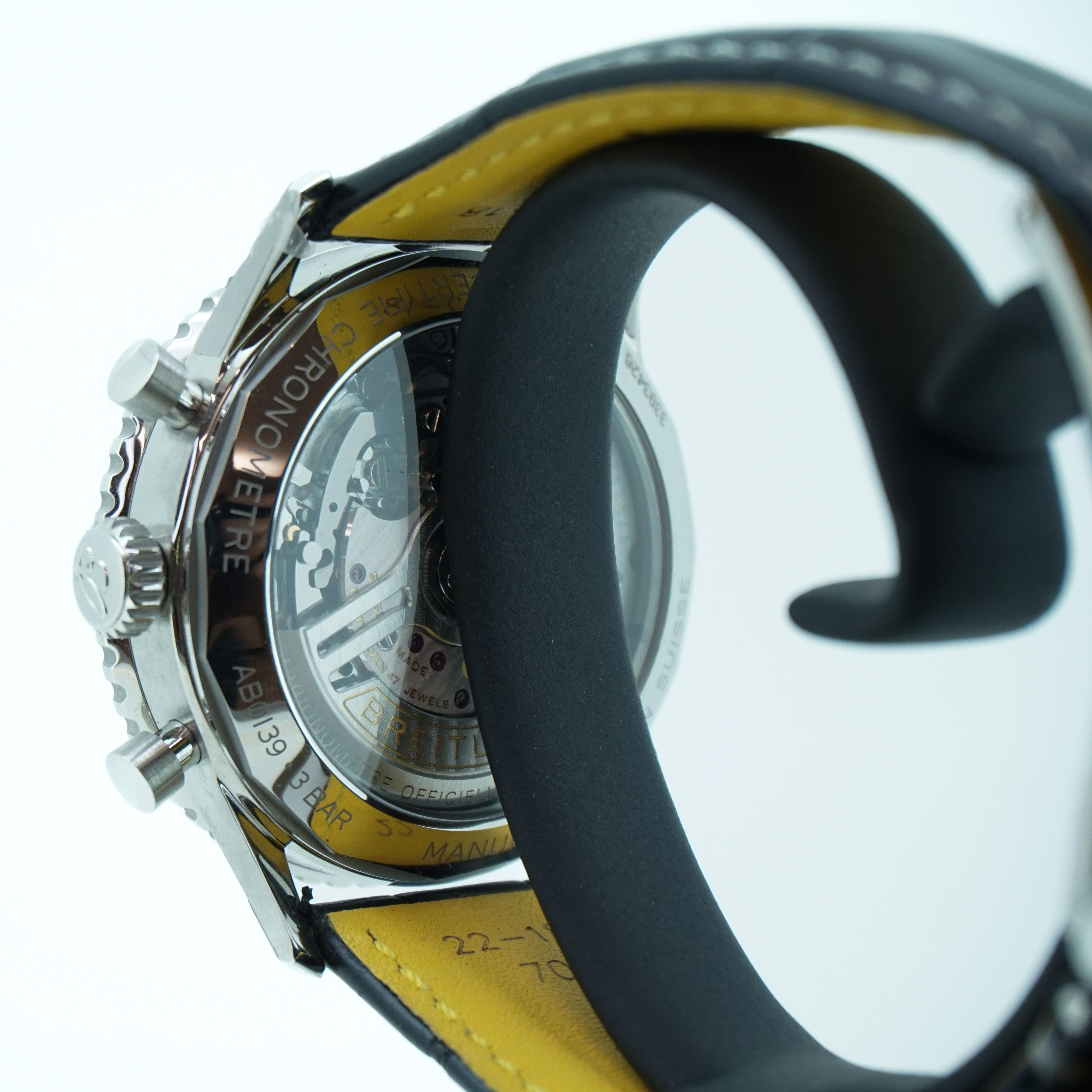Breitling Navitimer B01 Chronographe 2
